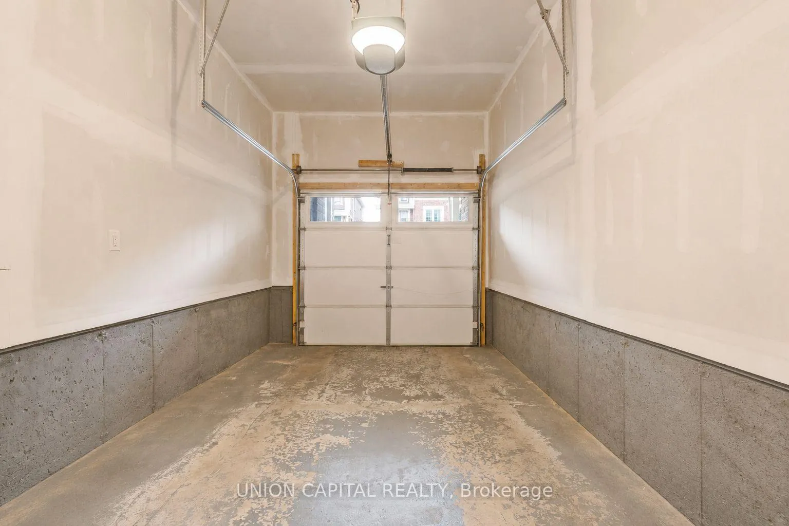 Photo 36 of 16 Thomas Frisby Jr Crescent, Markham, Victoria Square — HOMEH