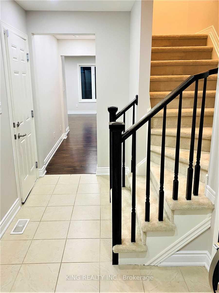 Photo 5 of 285 Silverwood Avenue, Welland, Coyle Creek — HOMEH