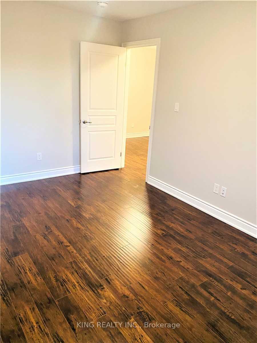 Photo 9 of 285 Silverwood Avenue, Welland, Coyle Creek — HOMEH