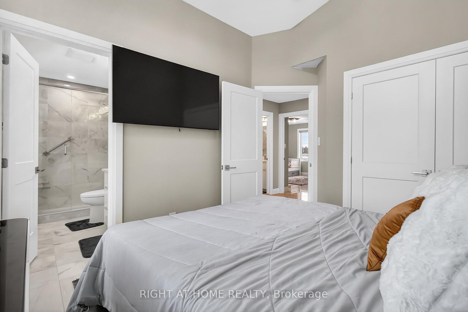 Photo 17 of 153 McLeod Street, North Middlesex, Parkhill — HOMEH