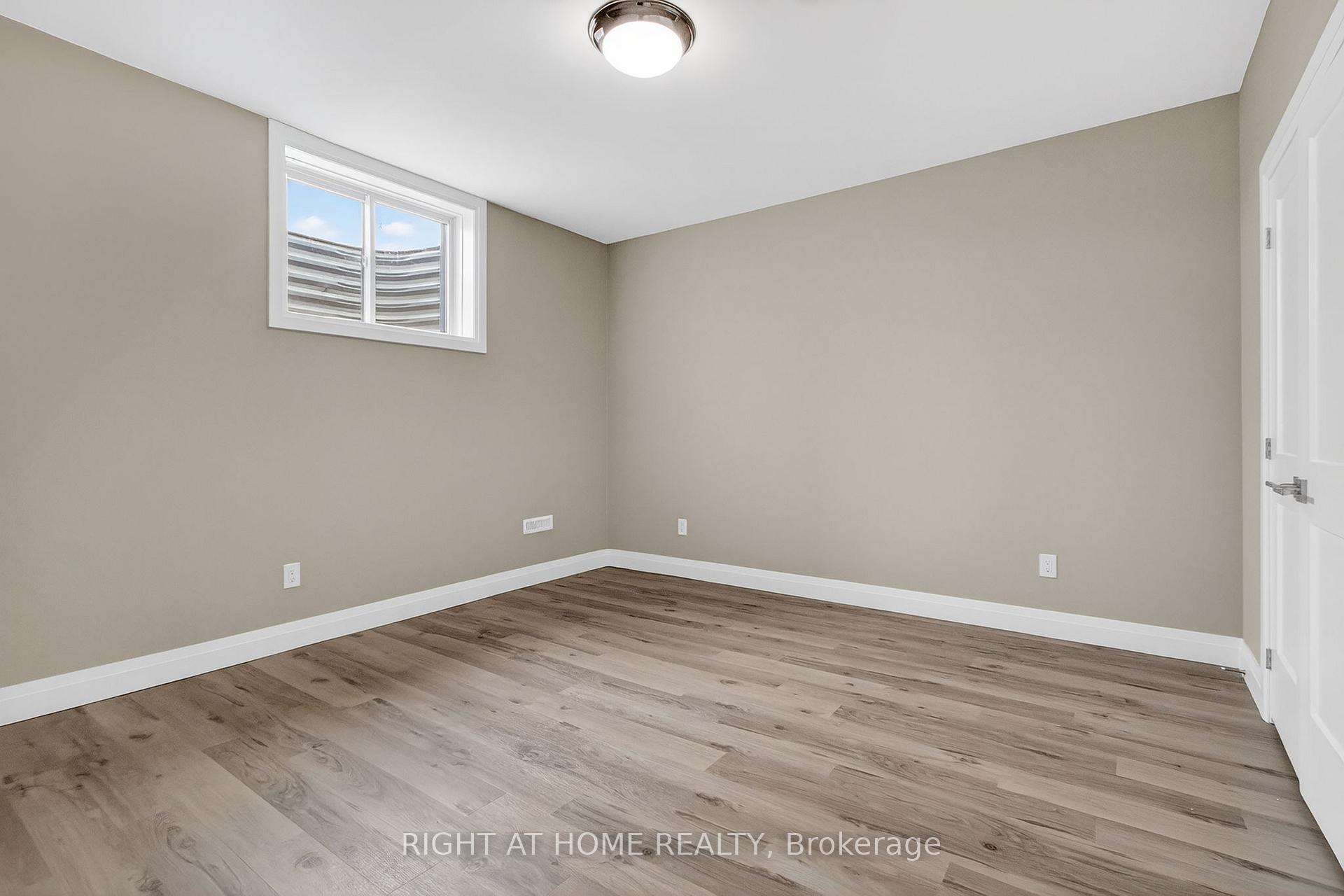 Photo 35 of 153 McLeod Street, North Middlesex, Parkhill — HOMEH