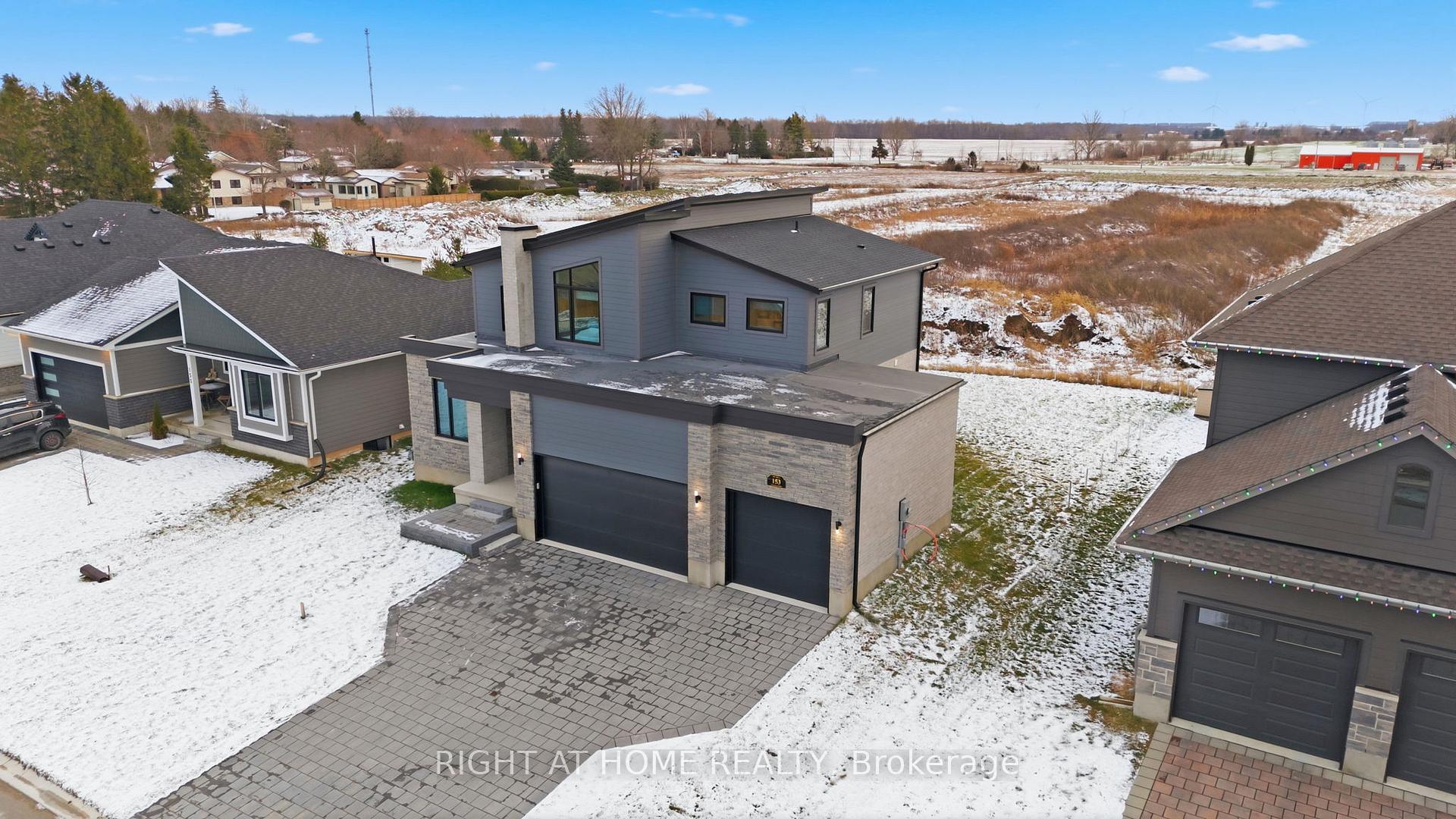 Photo 38 of 153 McLeod Street, North Middlesex, Parkhill — HOMEH