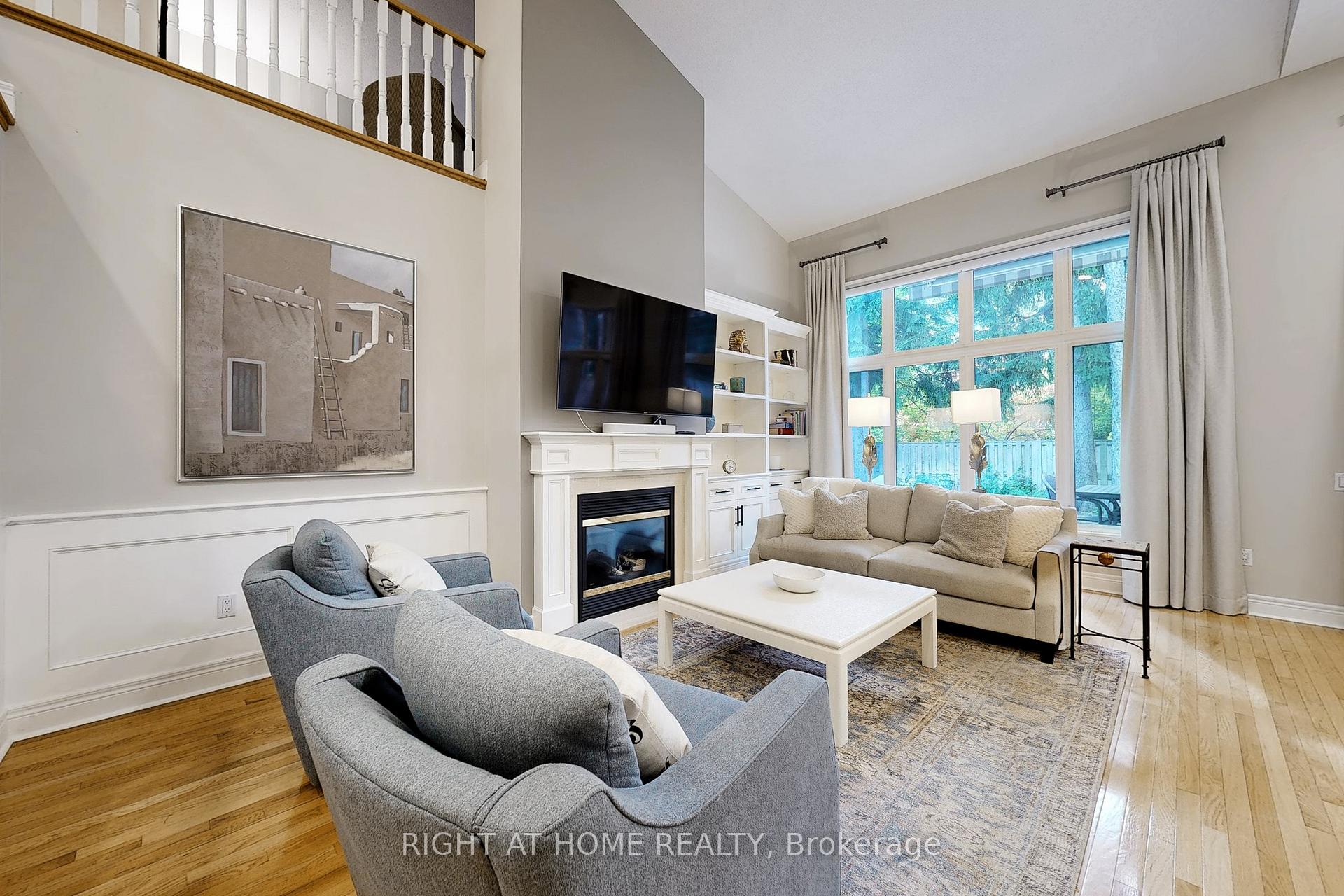 Photo 2 of 9 Arlington Way, Markham, Grandview — HOMEH
