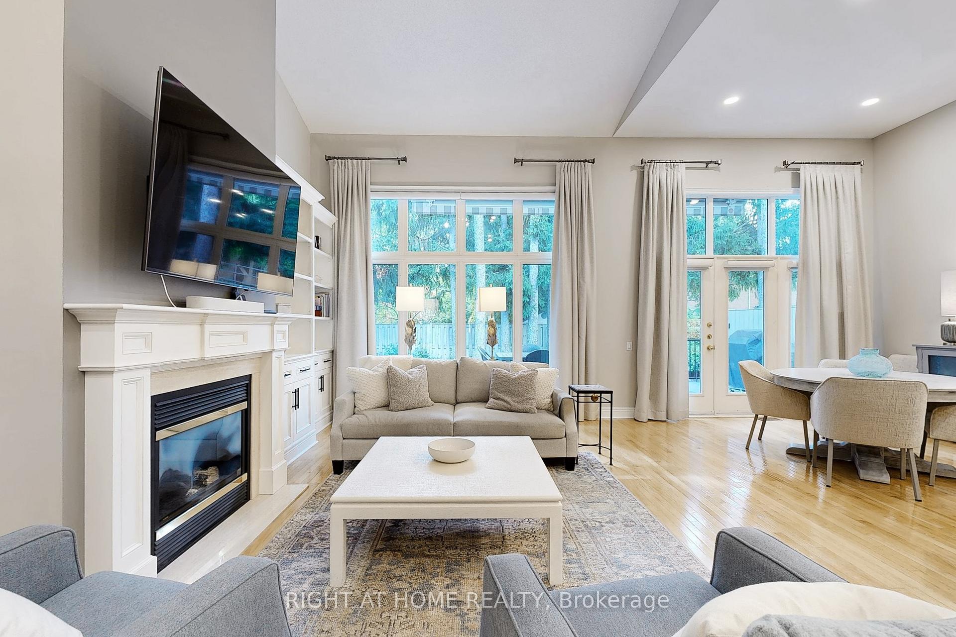 Photo 4 of 9 Arlington Way, Markham, Grandview — HOMEH