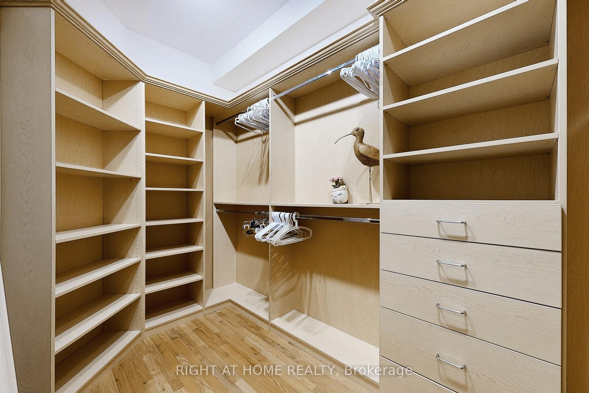 Photo 16 of 9 Arlington Way, Markham, Grandview — HOMEH