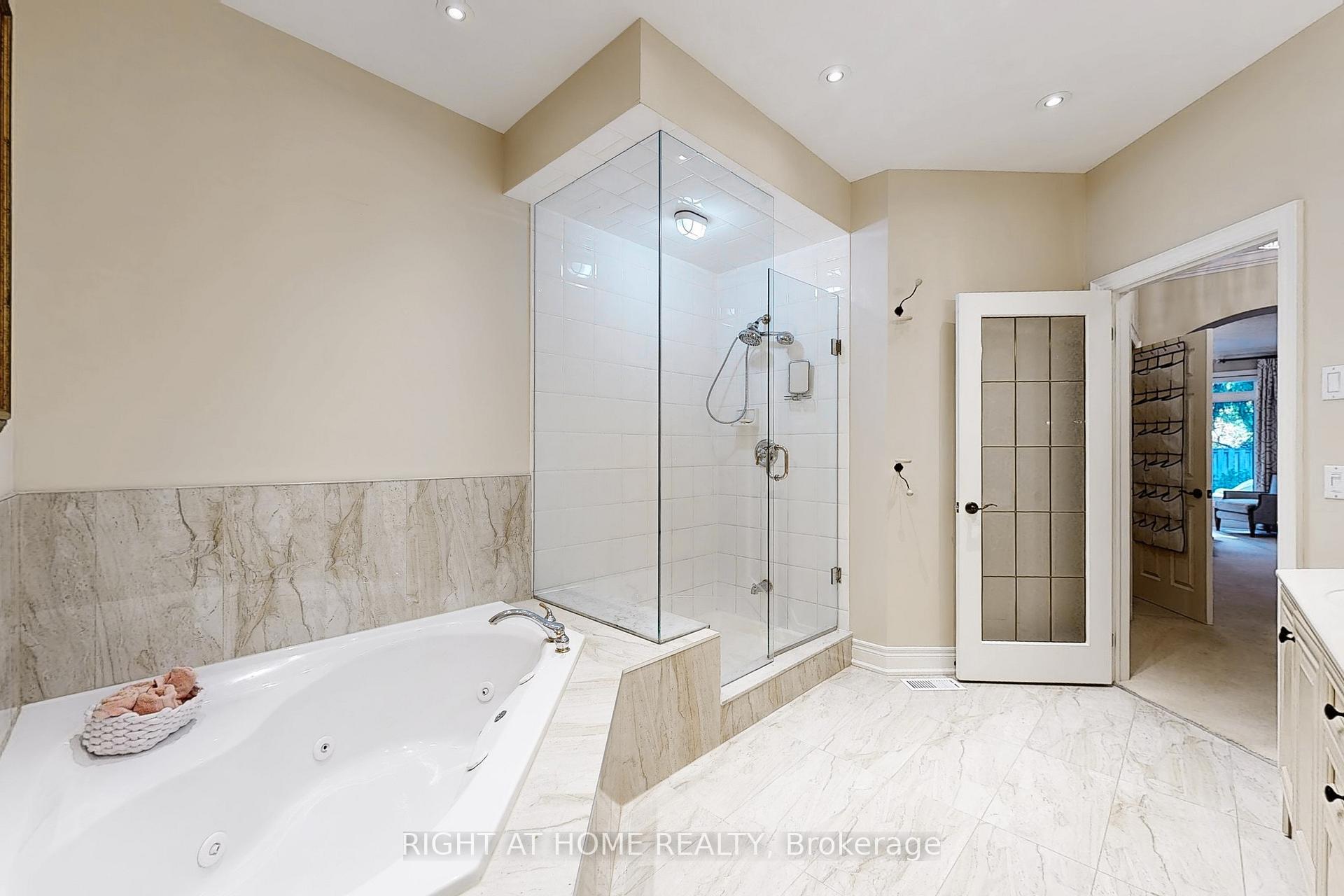 Photo 18 of 9 Arlington Way, Markham, Grandview — HOMEH