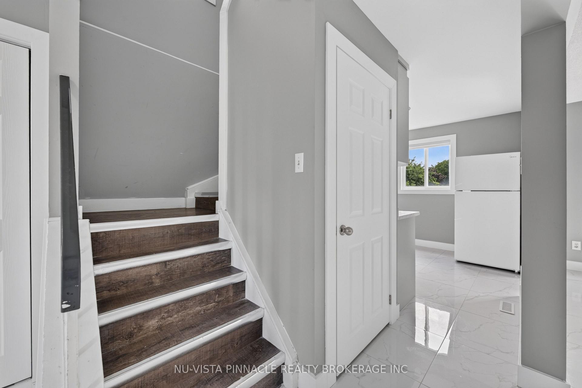 Photo 20 of 282 Fleming Drive, London, East D — HOMEH