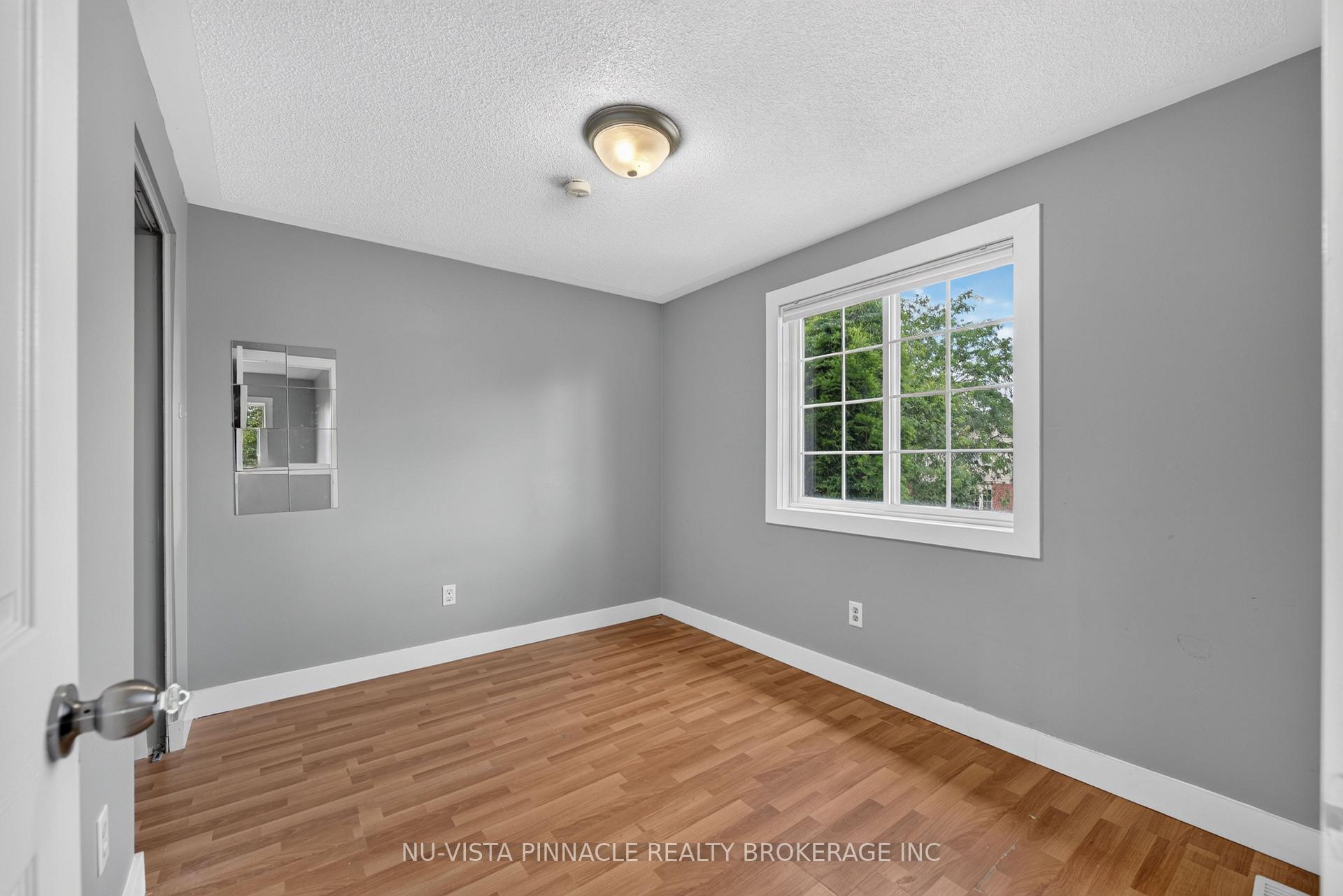 Photo 23 of 282 Fleming Drive, London, East D — HOMEH