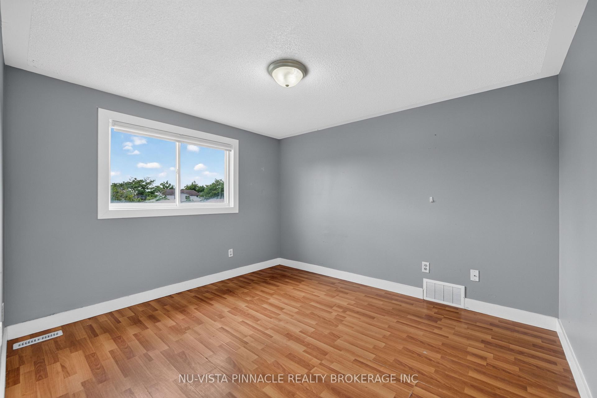 Photo 26 of 282 Fleming Drive, London, East D — HOMEH
