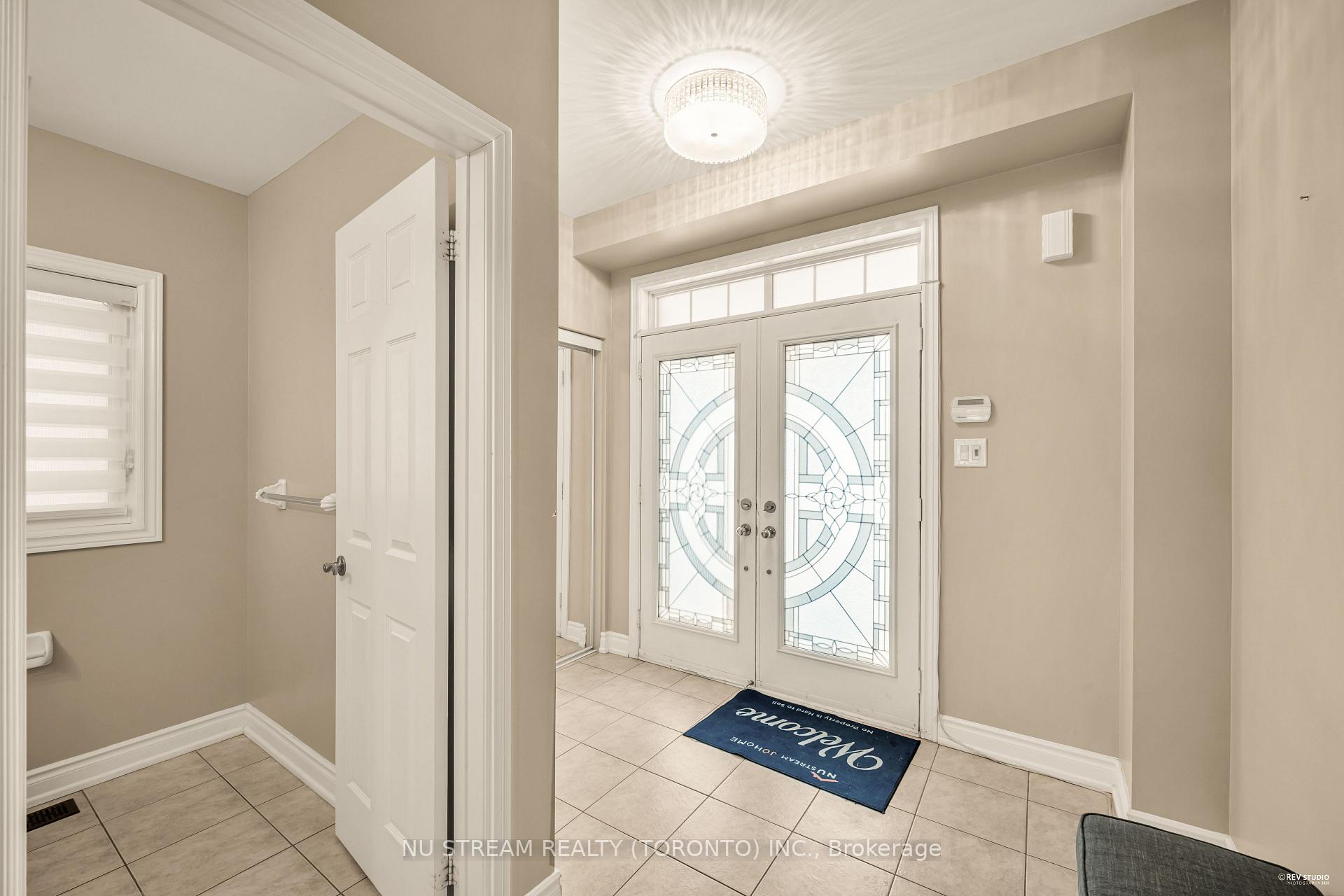 Photo 2 of 111 Lealinds Road, Vaughan, Patterson — HOMEH