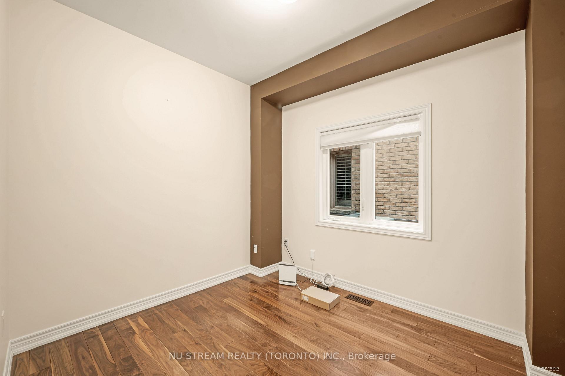 Photo 20 of 111 Lealinds Road, Vaughan, Patterson — HOMEH