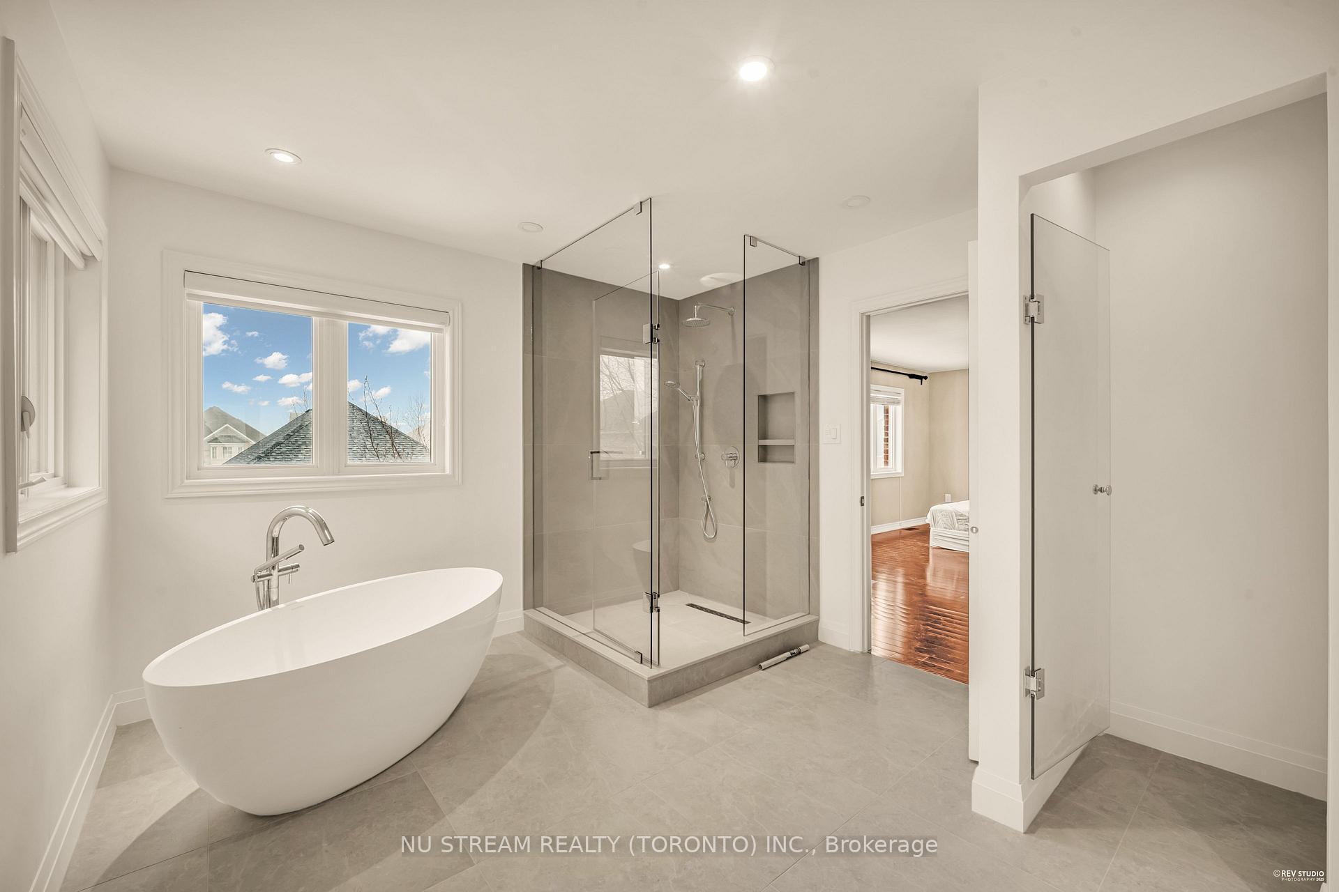 Photo 29 of 111 Lealinds Road, Vaughan, Patterson — HOMEH