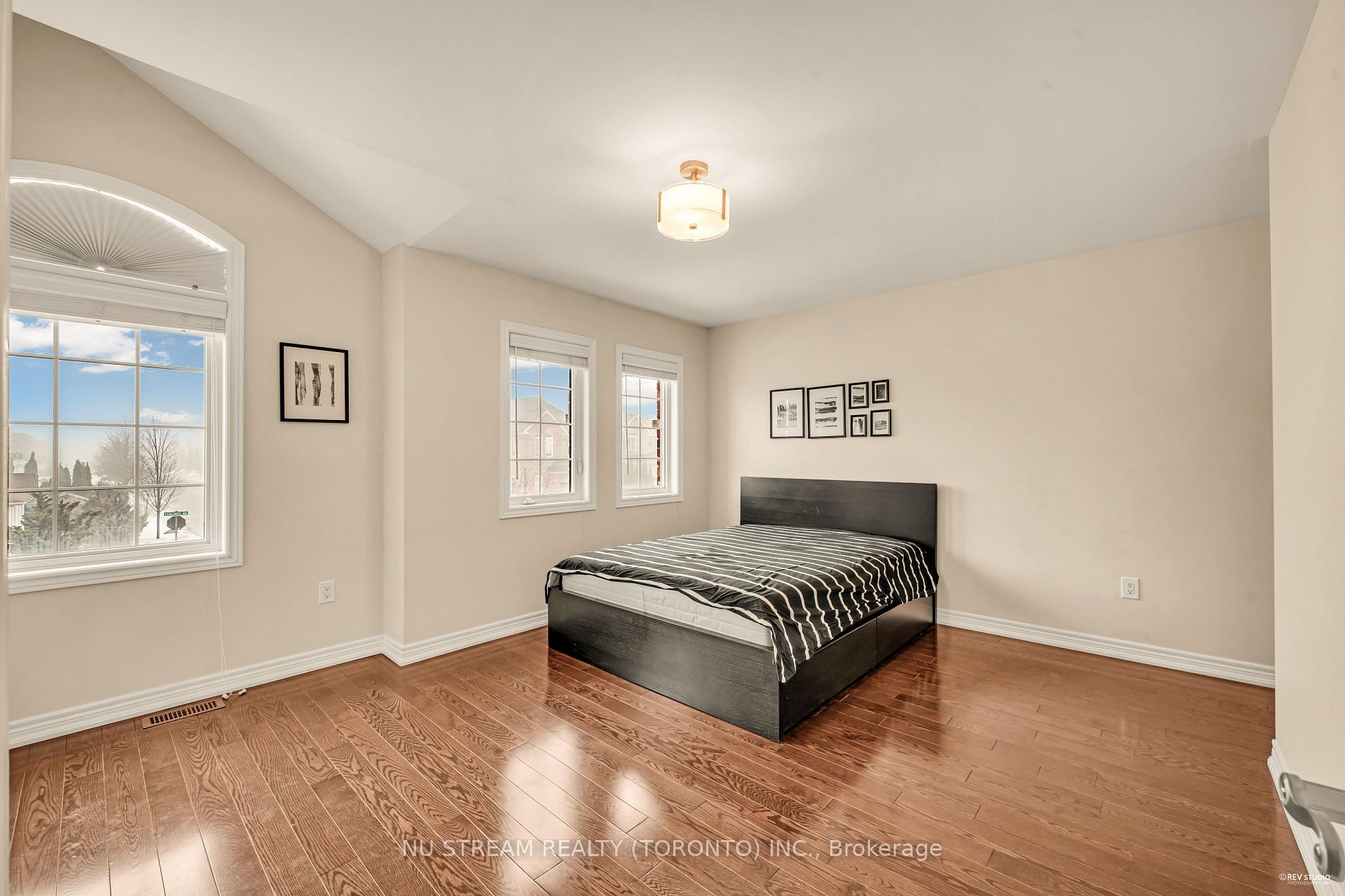 Photo 31 of 111 Lealinds Road, Vaughan, Patterson — HOMEH
