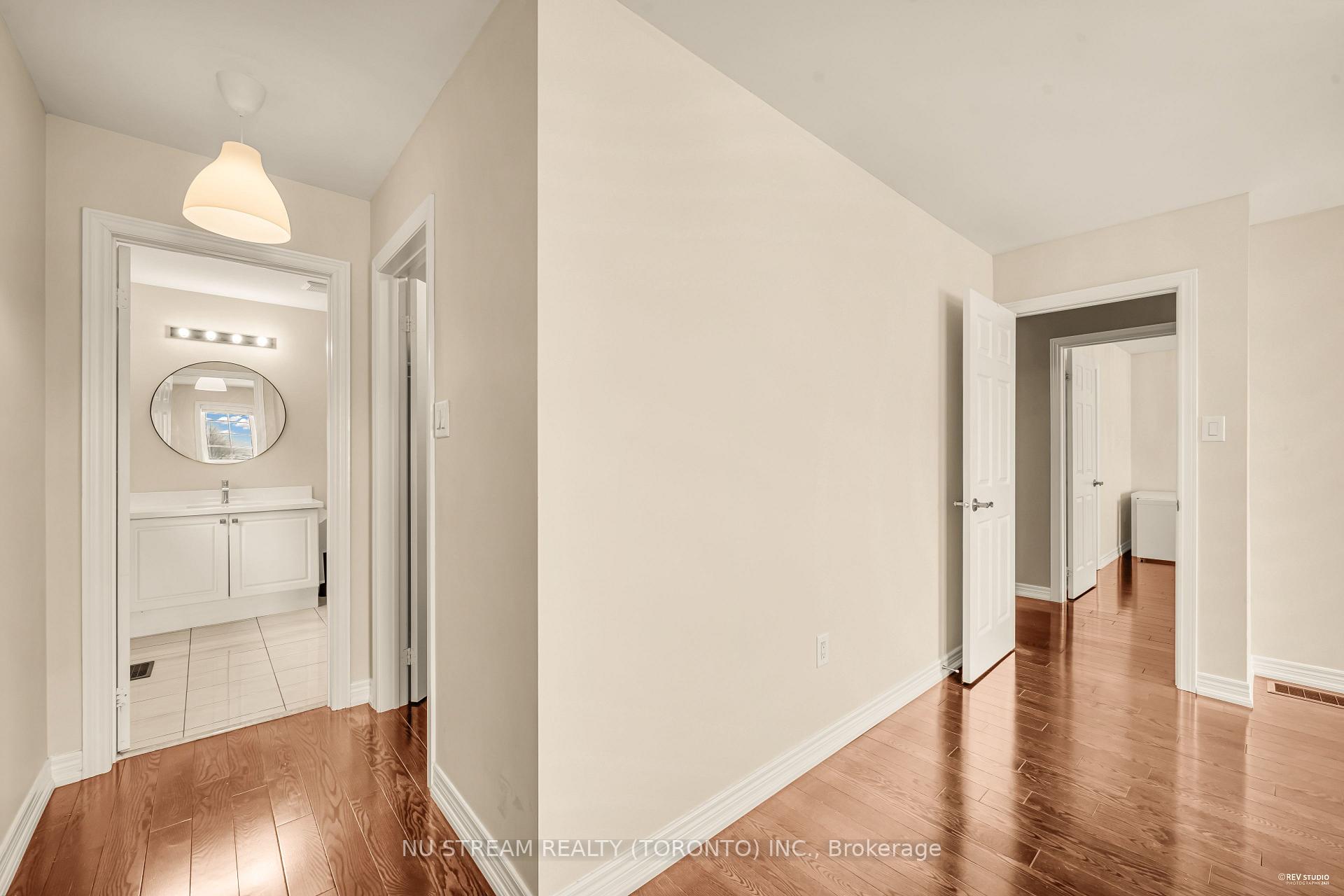 Photo 33 of 111 Lealinds Road, Vaughan, Patterson — HOMEH