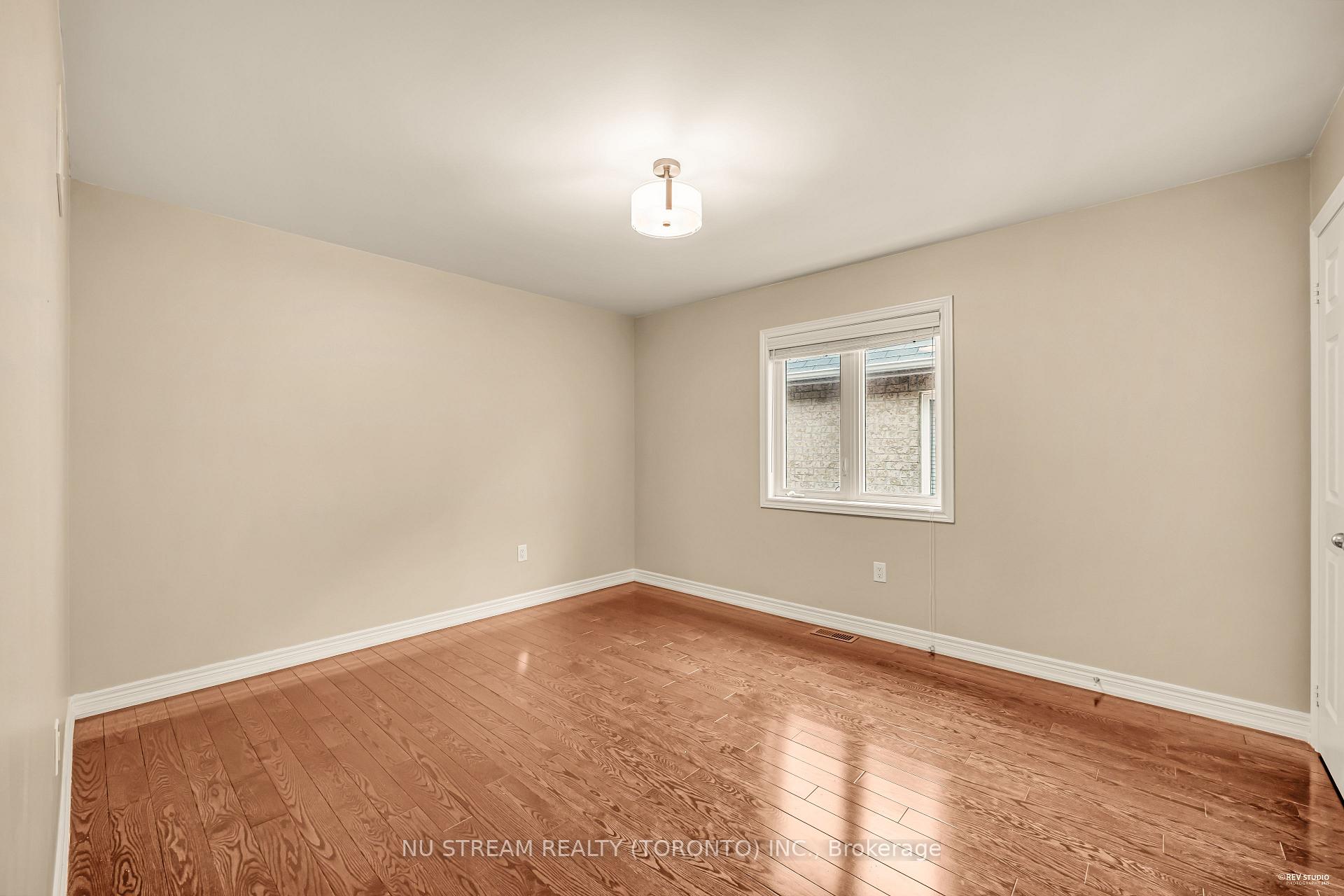 Photo 38 of 111 Lealinds Road, Vaughan, Patterson — HOMEH