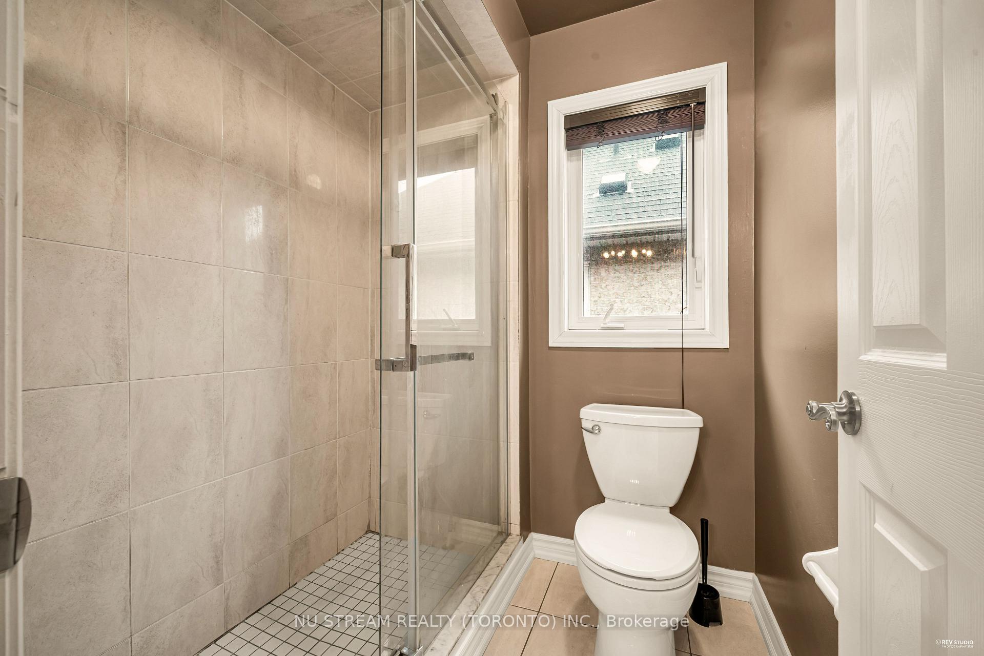 Photo 40 of 111 Lealinds Road, Vaughan, Patterson — HOMEH