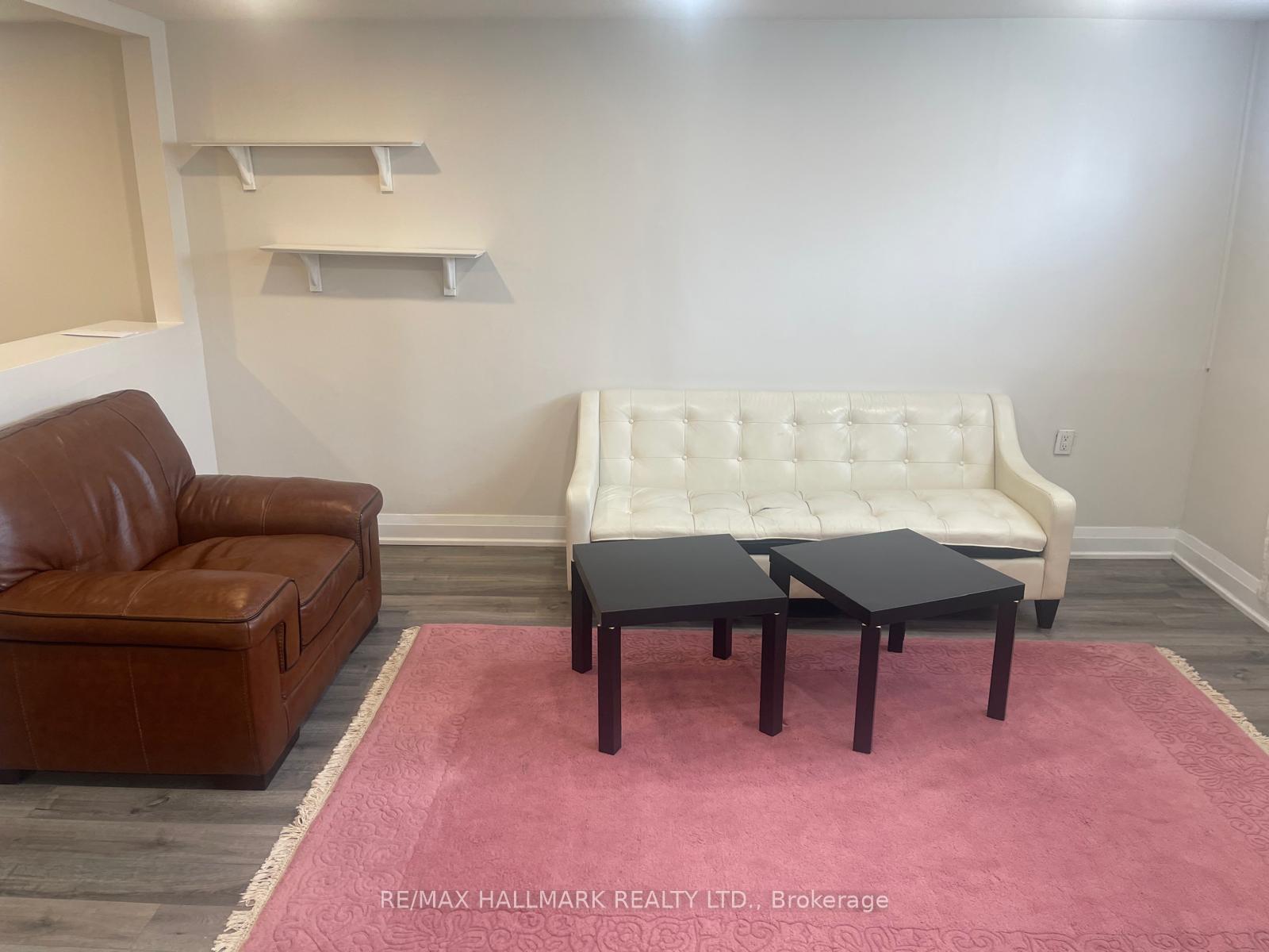 Photo 8 of Unit LOWER, 61 Aurora Heights Drive, Aurora, Aurora Heights — HOMEH