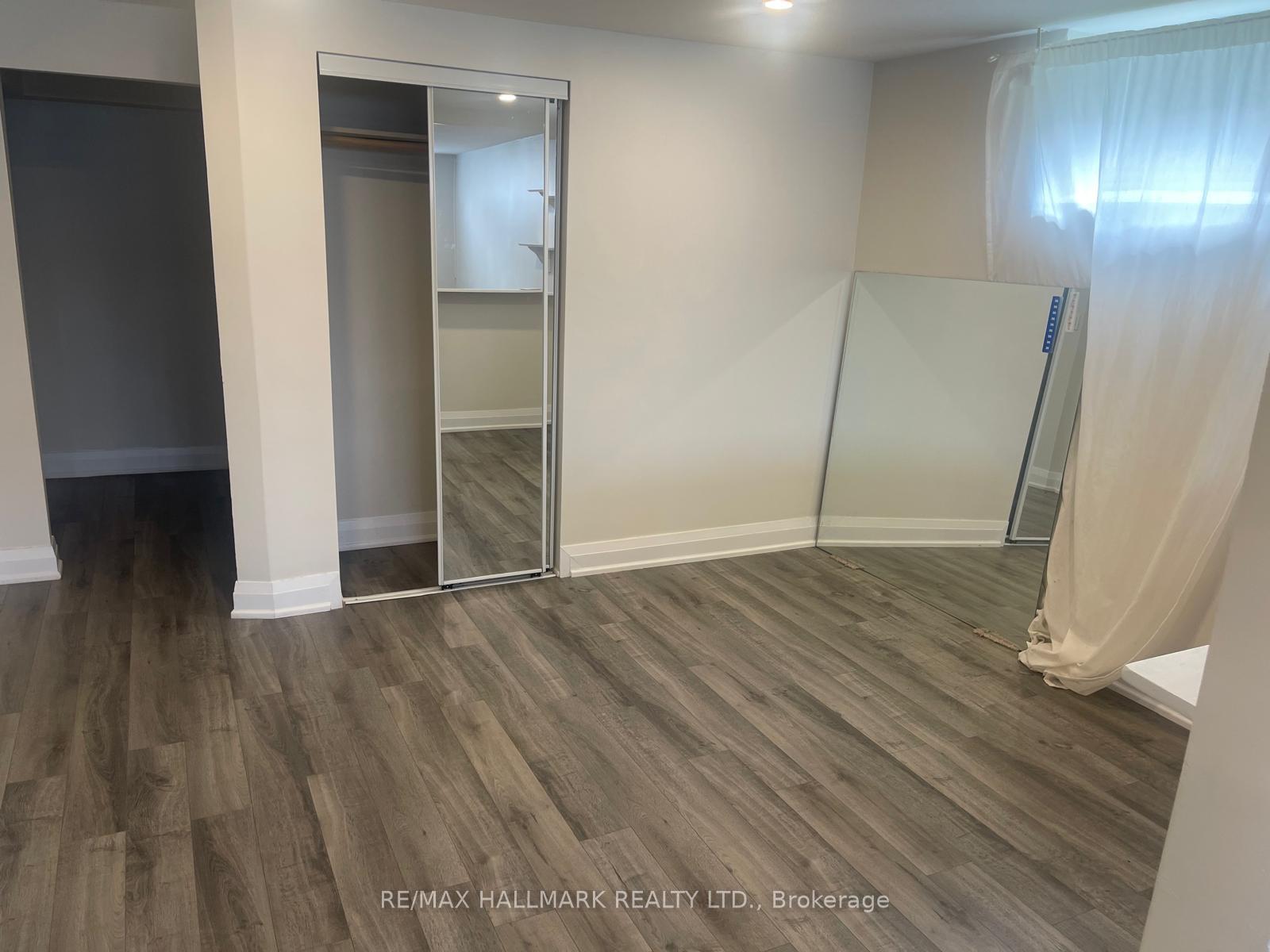 Photo 10 of Unit LOWER, 61 Aurora Heights Drive, Aurora, Aurora Heights — HOMEH