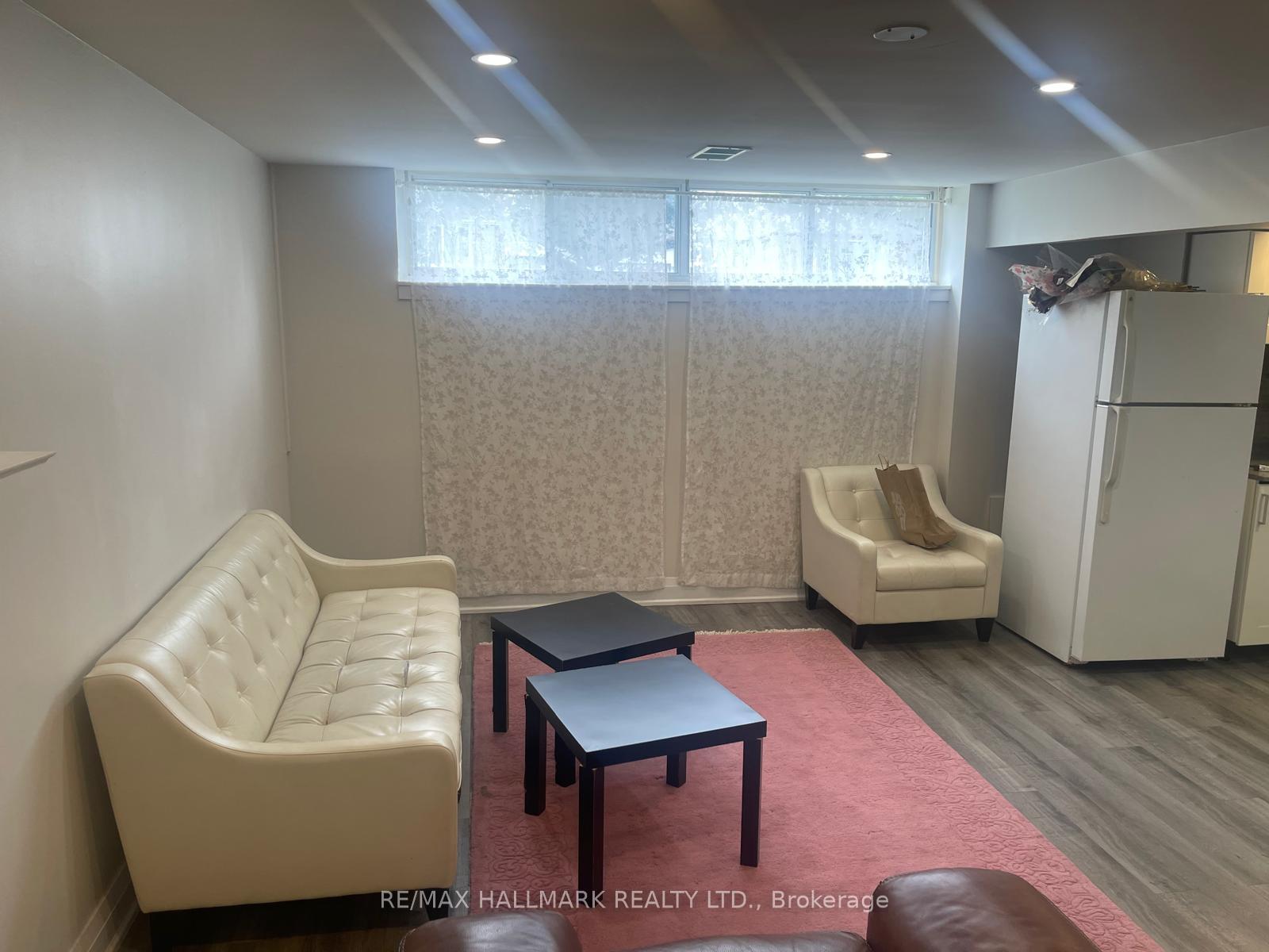 Photo 22 of Unit LOWER, 61 Aurora Heights Drive, Aurora, Aurora Heights — HOMEH