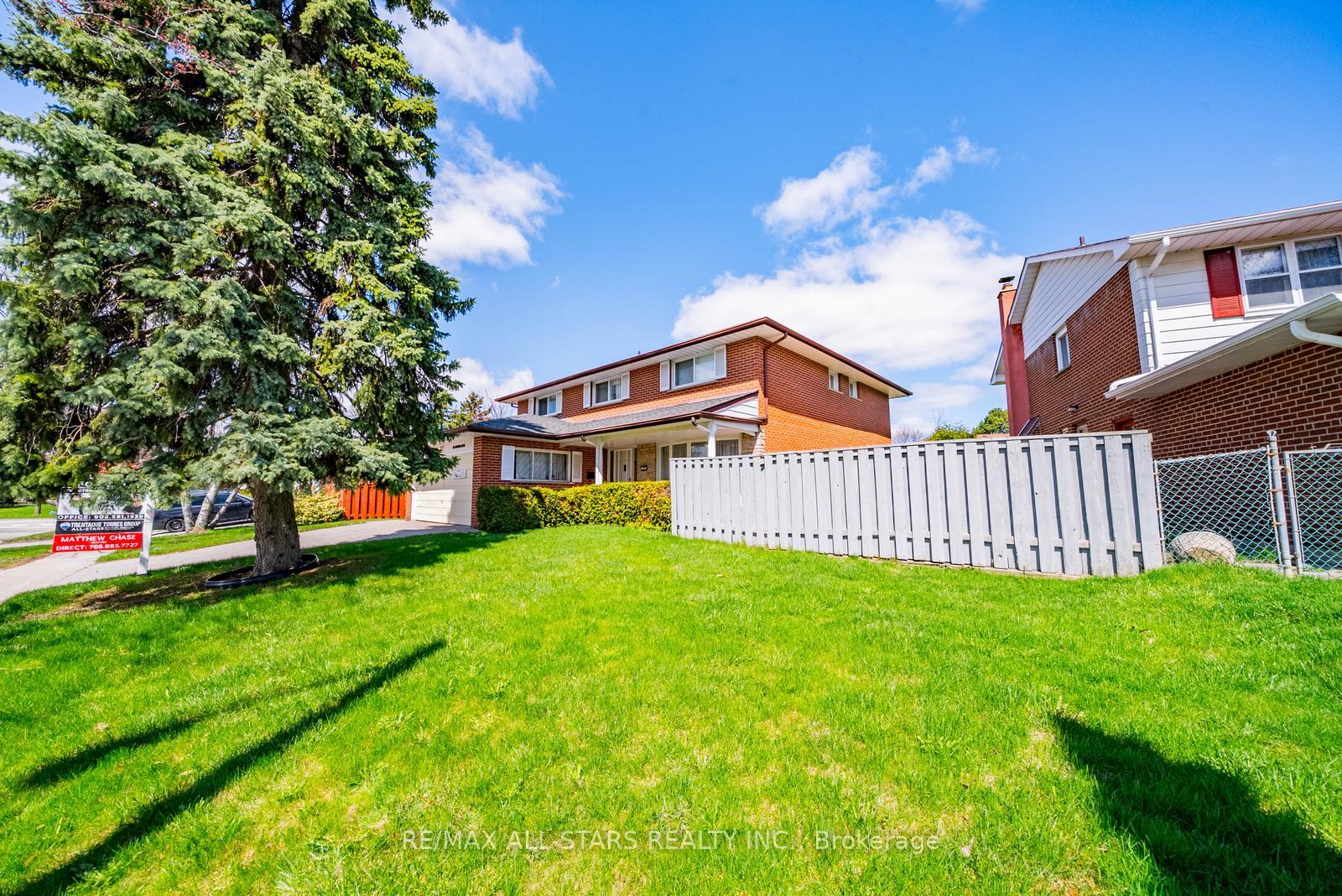 Photo 40 of 57 Gloxinia Crescent, Scarborough, L'Amoreaux — HOMEH