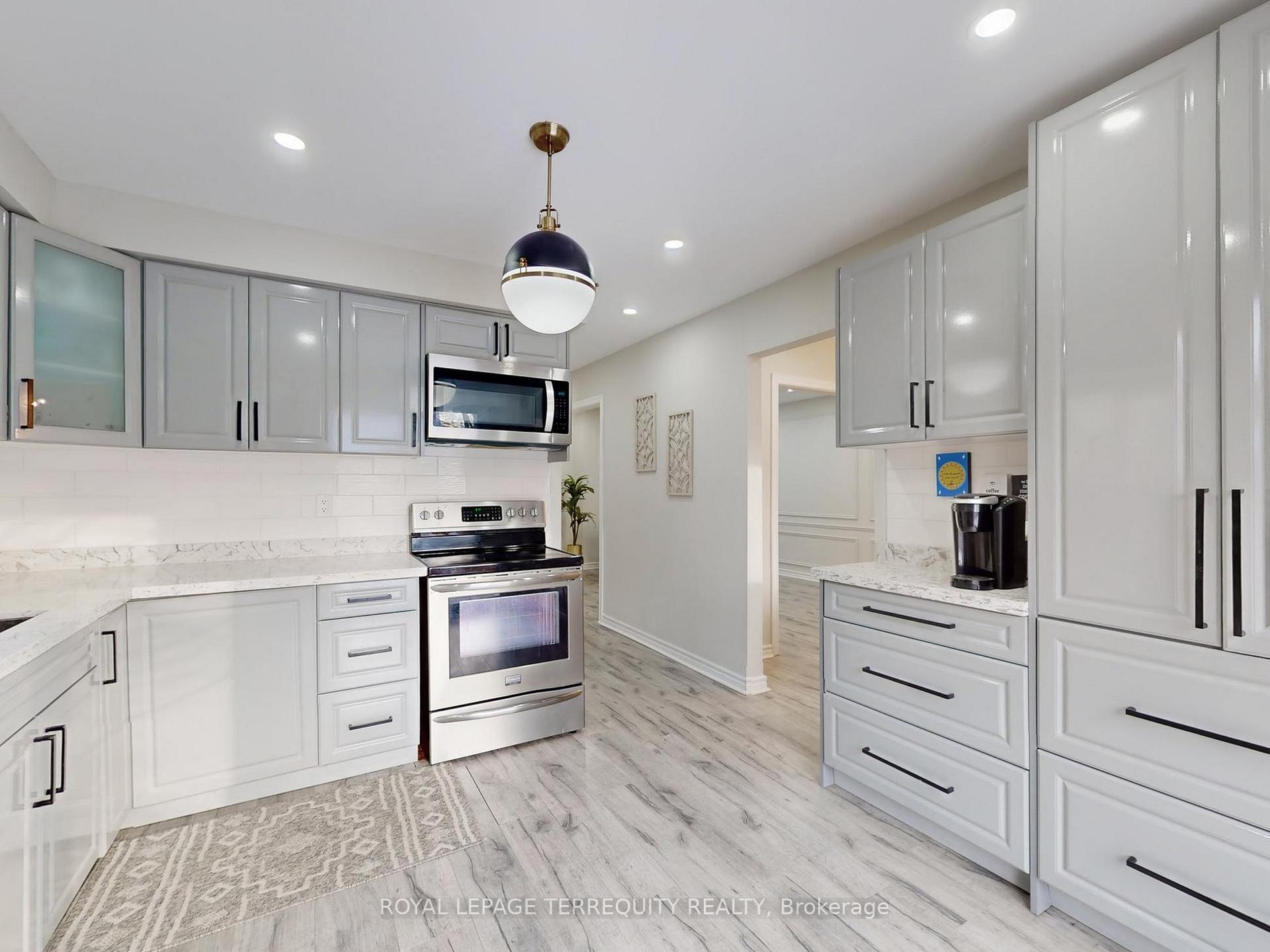 Photo 14 of 52 Dobson Drive, Ajax, Central — HOMEH