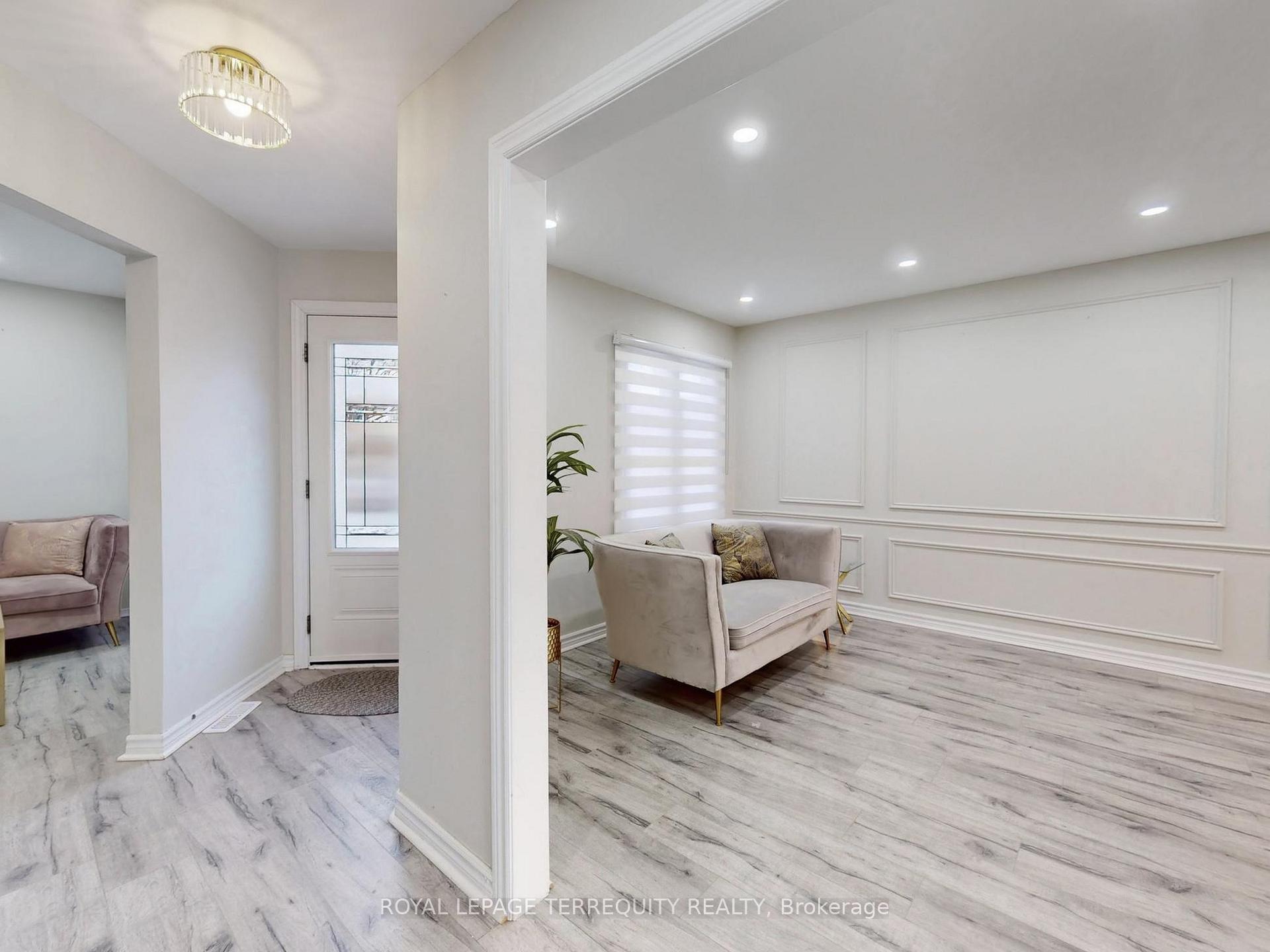 Photo 19 of 52 Dobson Drive, Ajax, Central — HOMEH
