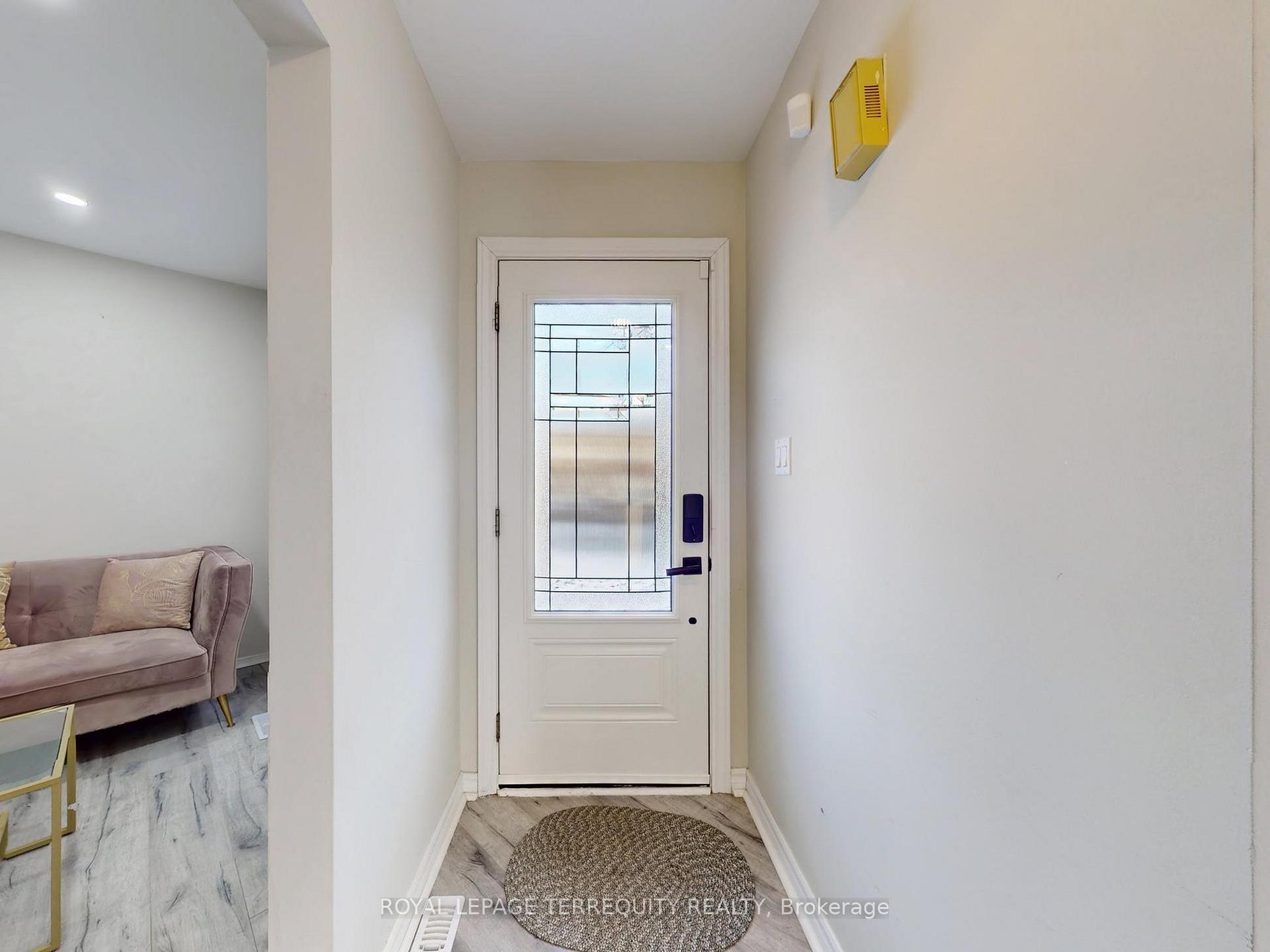 Photo 20 of 52 Dobson Drive, Ajax, Central — HOMEH