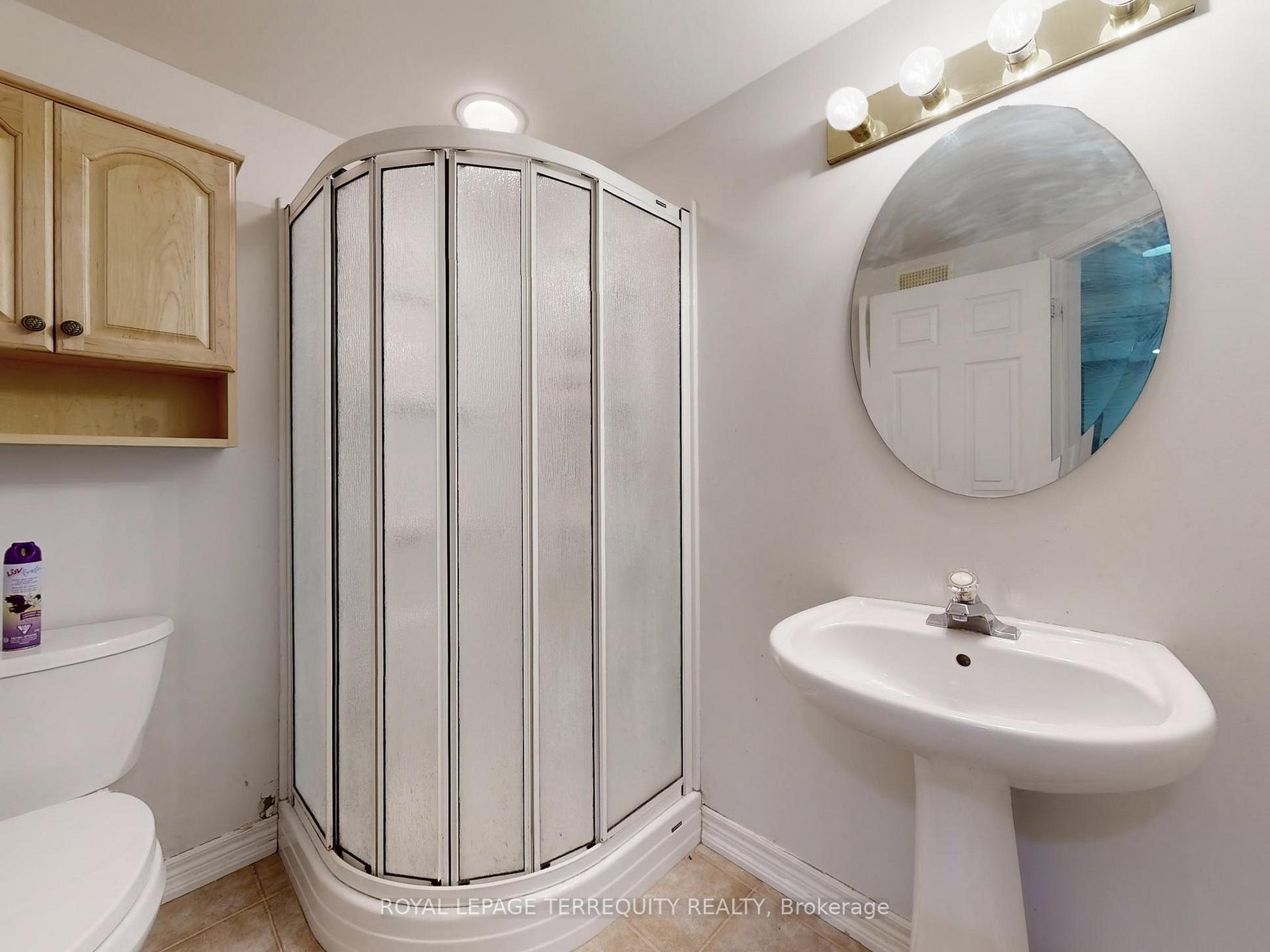 Photo 43 of 52 Dobson Drive, Ajax, Central — HOMEH
