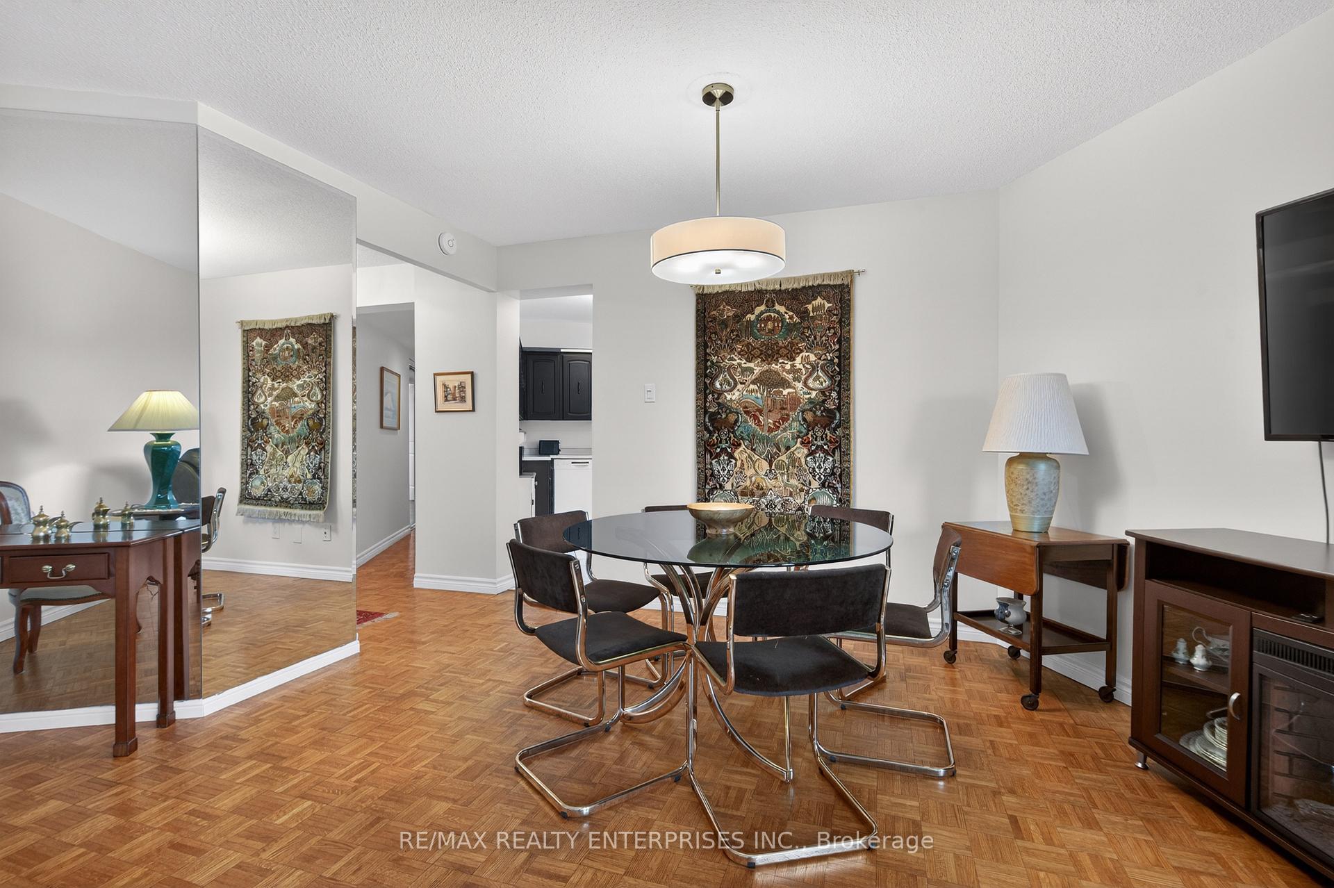 Photo 7 of Unit A49, 288 Mill Road, Etobicoke, Markland Wood — HOMEH