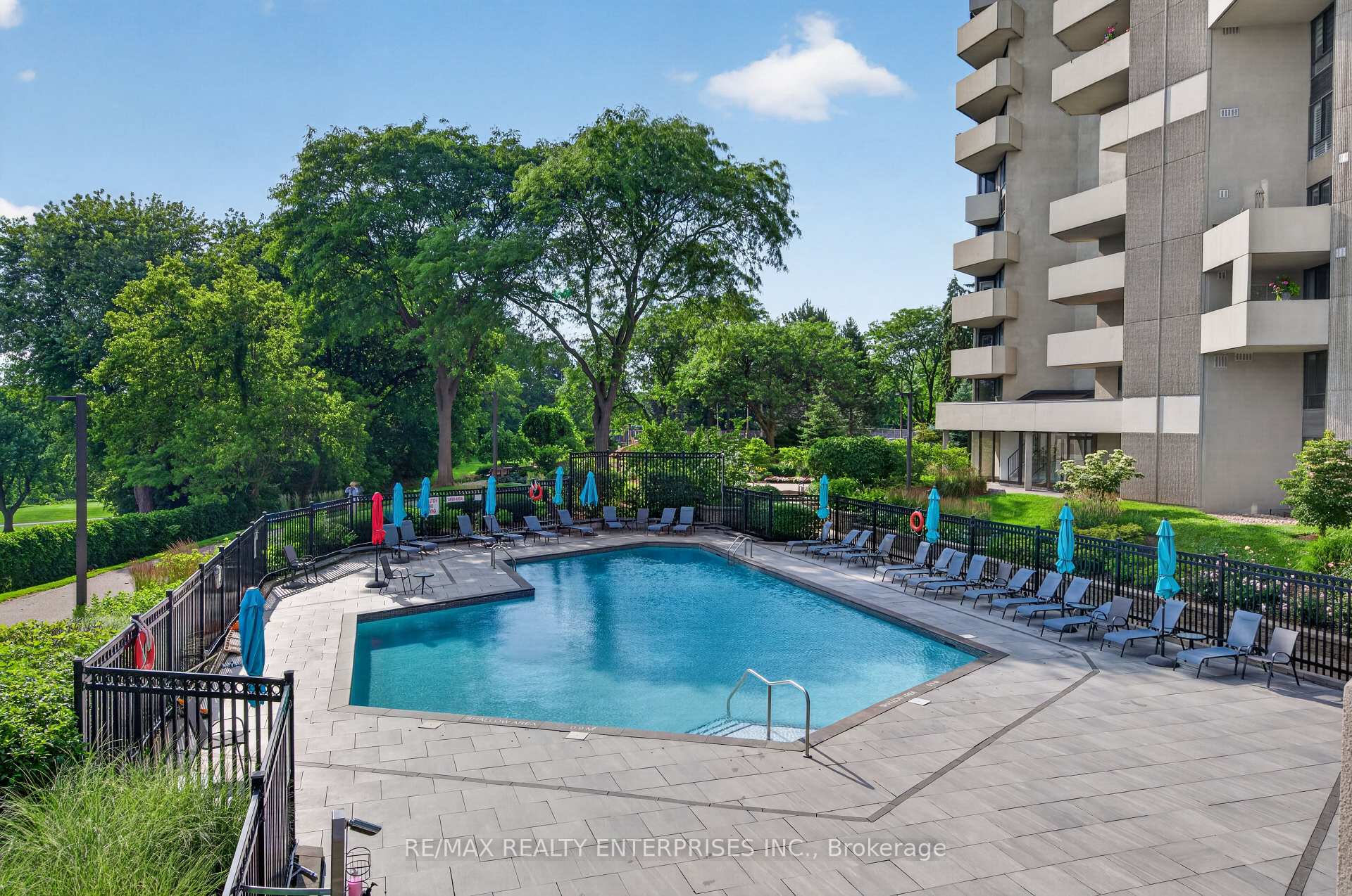 Photo 32 of Unit A49, 288 Mill Road, Etobicoke, Markland Wood — HOMEH