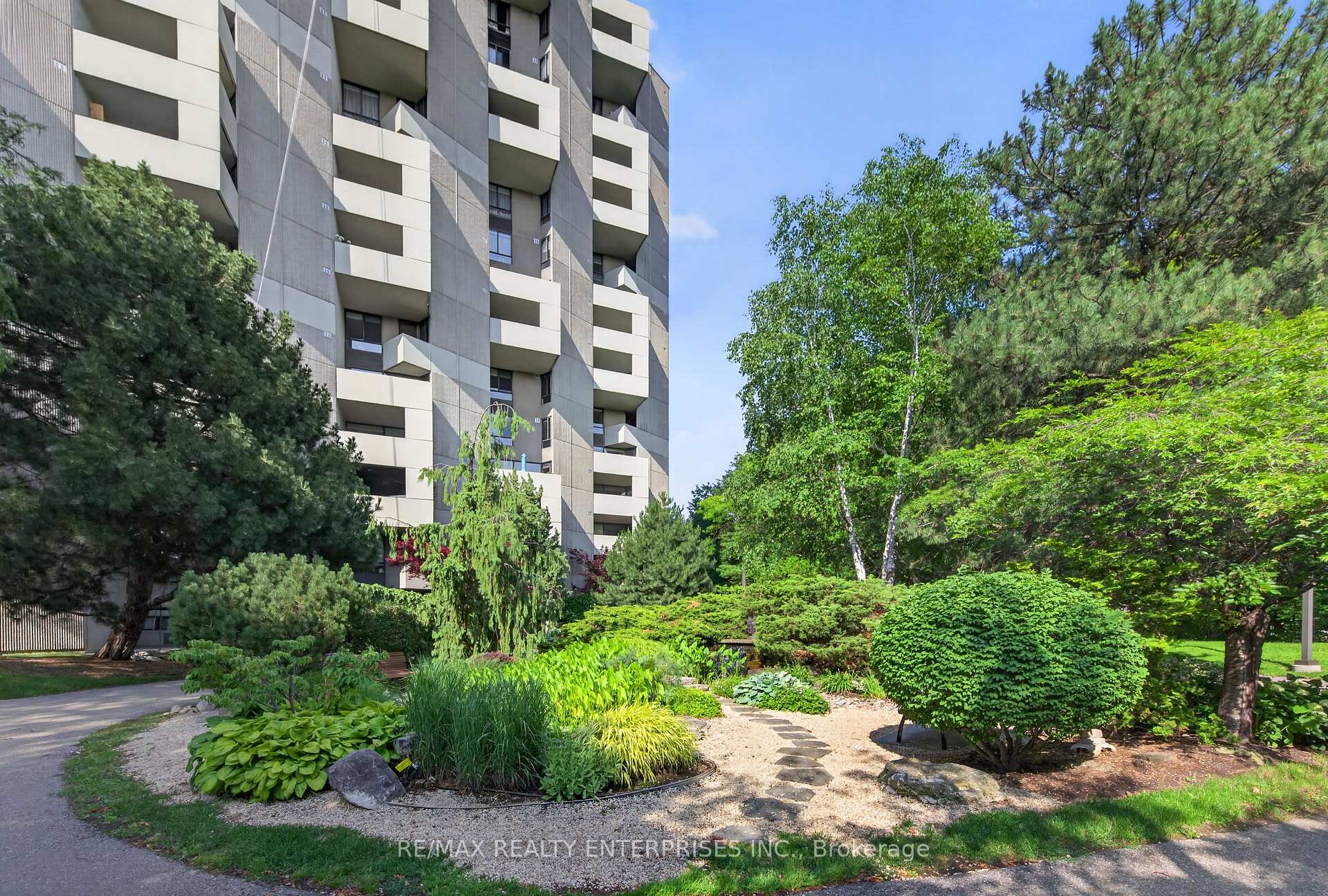 Photo 44 of Unit A49, 288 Mill Road, Etobicoke, Markland Wood — HOMEH