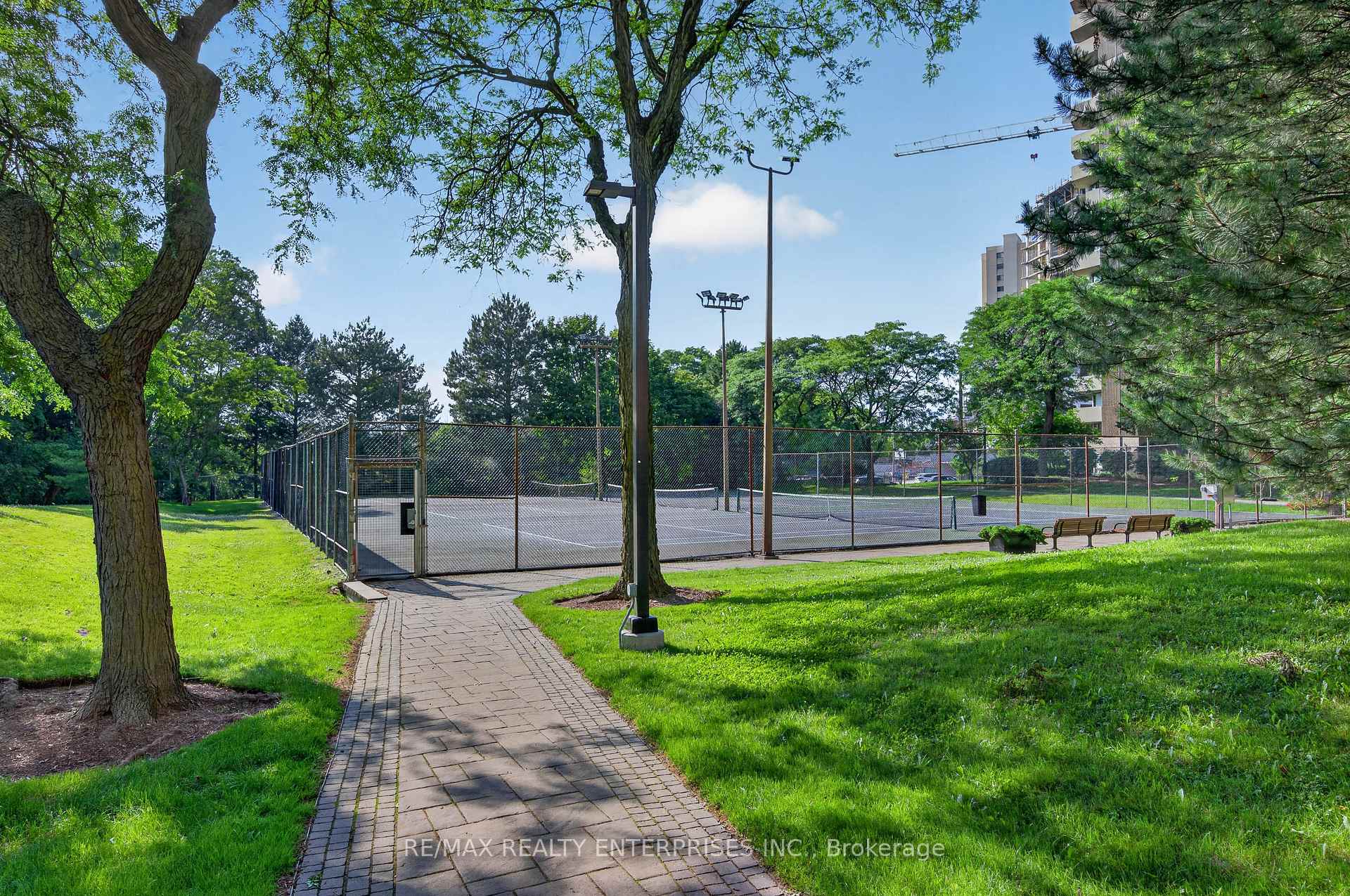 Photo 48 of Unit A49, 288 Mill Road, Etobicoke, Markland Wood — HOMEH