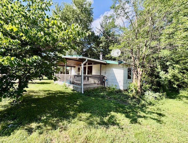 Photo 2 of 21060 Riverview Drive, Thames Centre, Rural Thames Centre — HOMEH