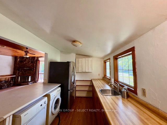 Photo 9 of 21060 Riverview Drive, Thames Centre, Rural Thames Centre — HOMEH