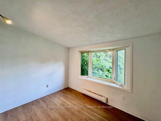 Photo 10 of 21060 Riverview Drive, Thames Centre, Rural Thames Centre — HOMEH