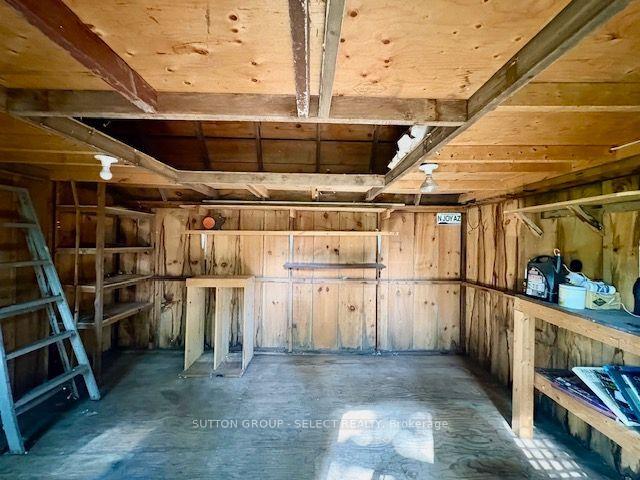 Photo 16 of 21060 Riverview Drive, Thames Centre, Rural Thames Centre — HOMEH