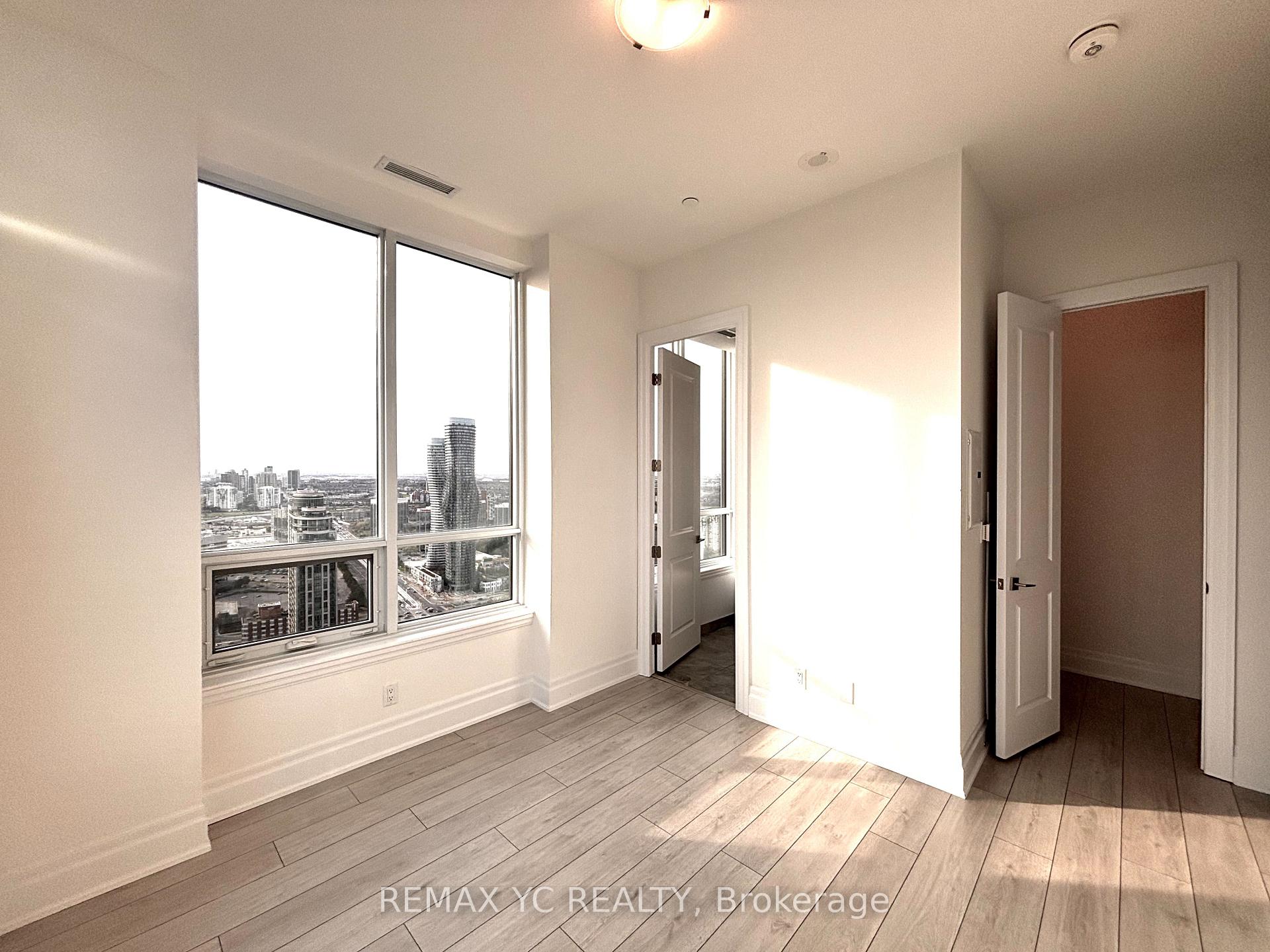 Photo 8 of Unit PH06, 30 Elm Drive, Mississauga, Fairview — HOMEH