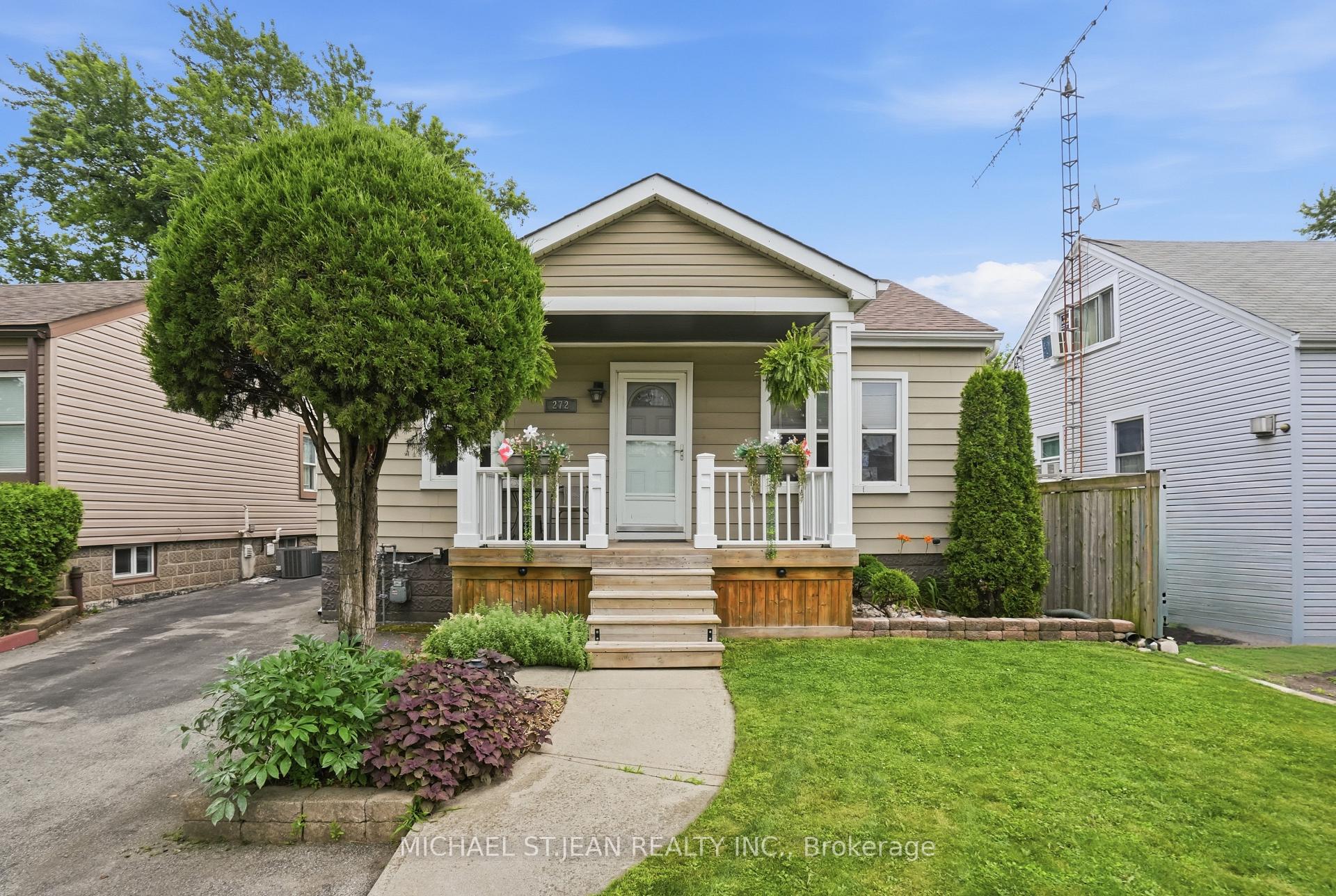 Photo 2 of 272 Adeline Avenue, Hamilton, Normanhurst — HOMEH