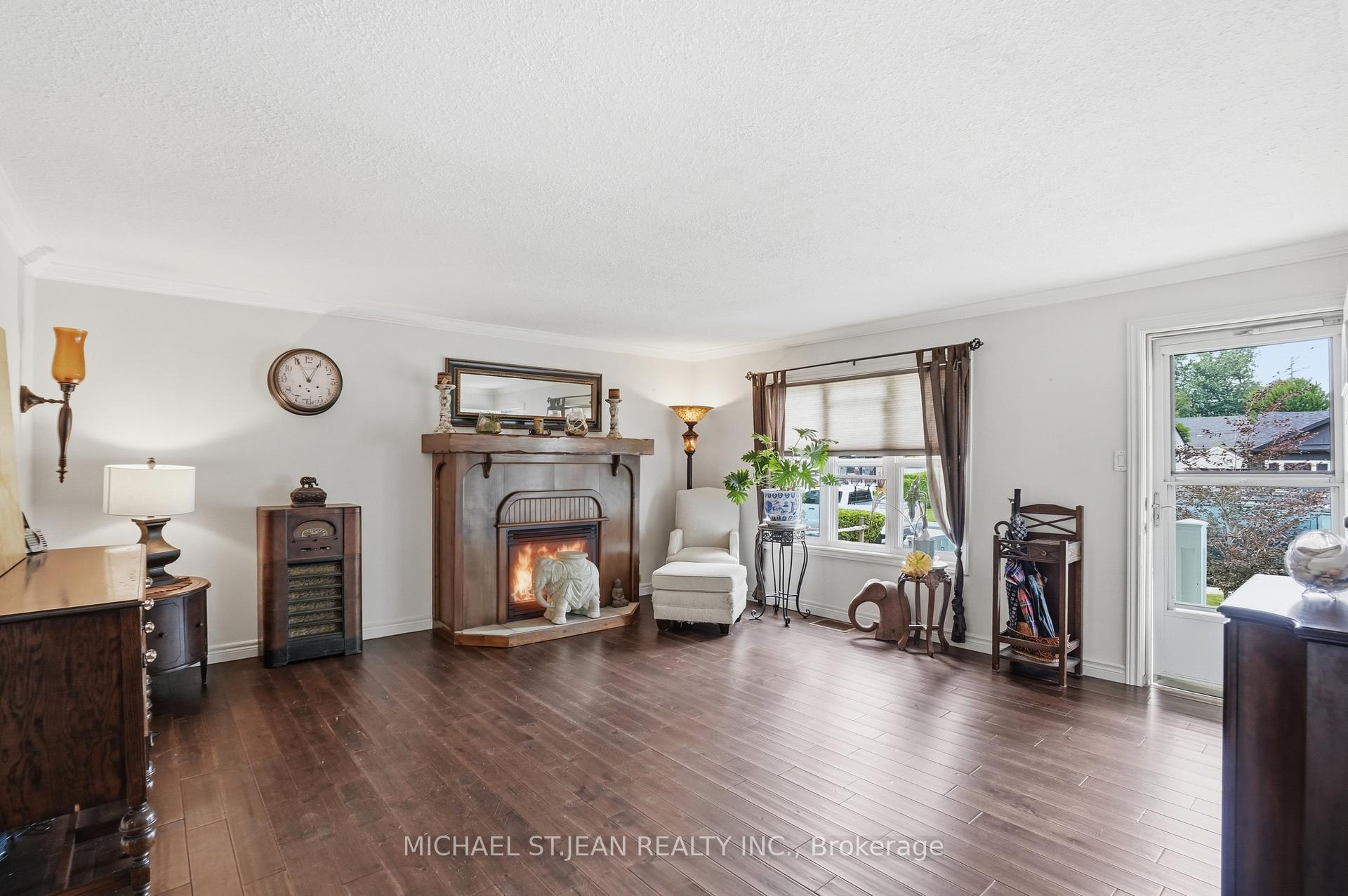 Photo 10 of 272 Adeline Avenue, Hamilton, Normanhurst — HOMEH