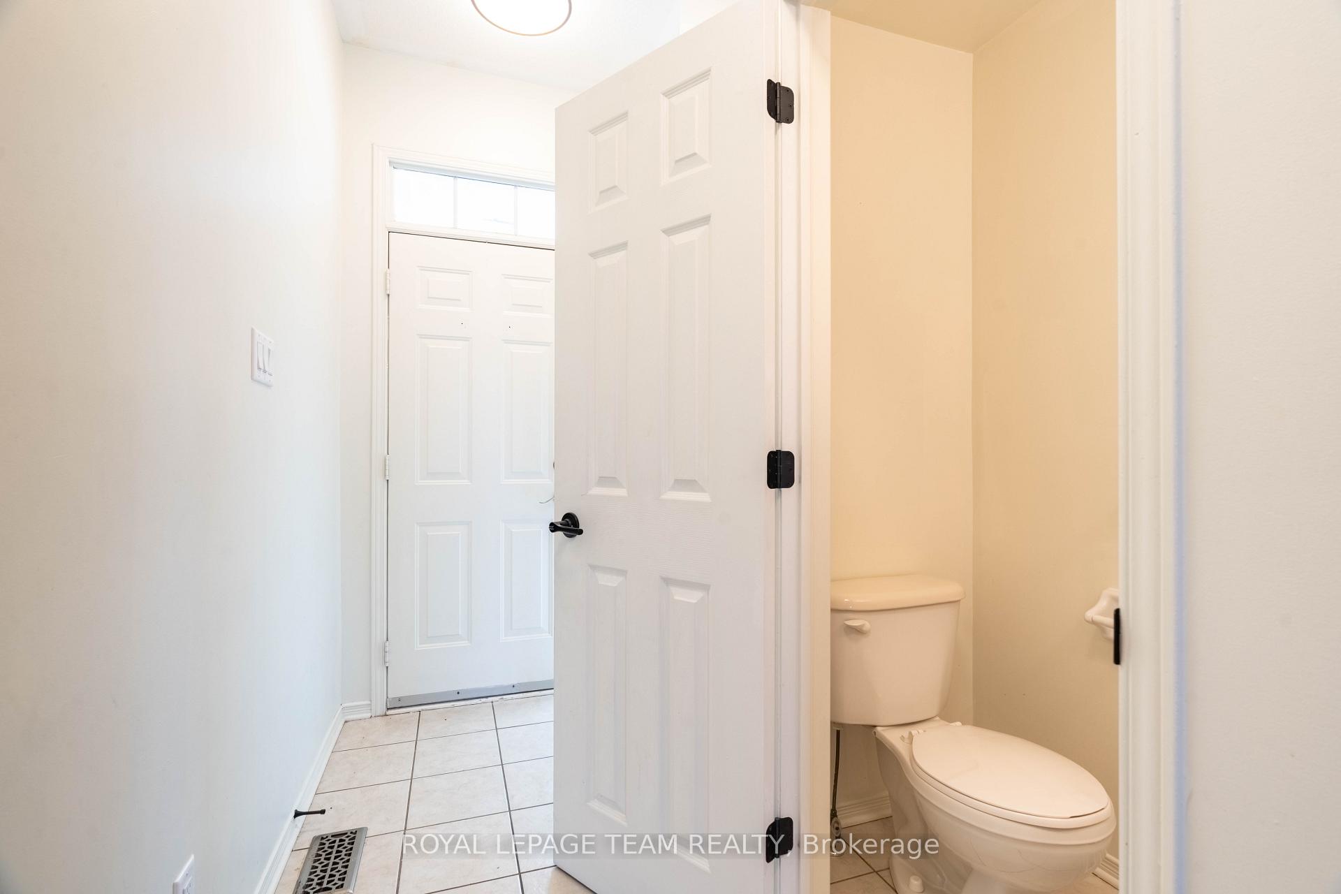 Photo 3 of 151 Oakfield Crescent, Ottawa, Barrhaven - Longfields — HOMEH