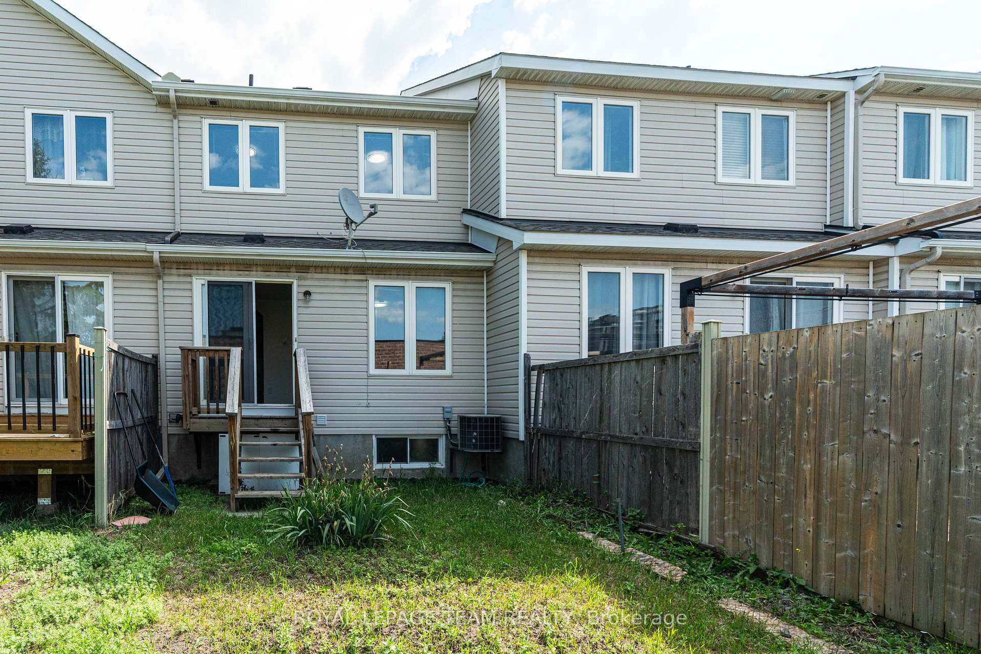 Photo 34 of 151 Oakfield Crescent, Ottawa, Barrhaven - Longfields — HOMEH