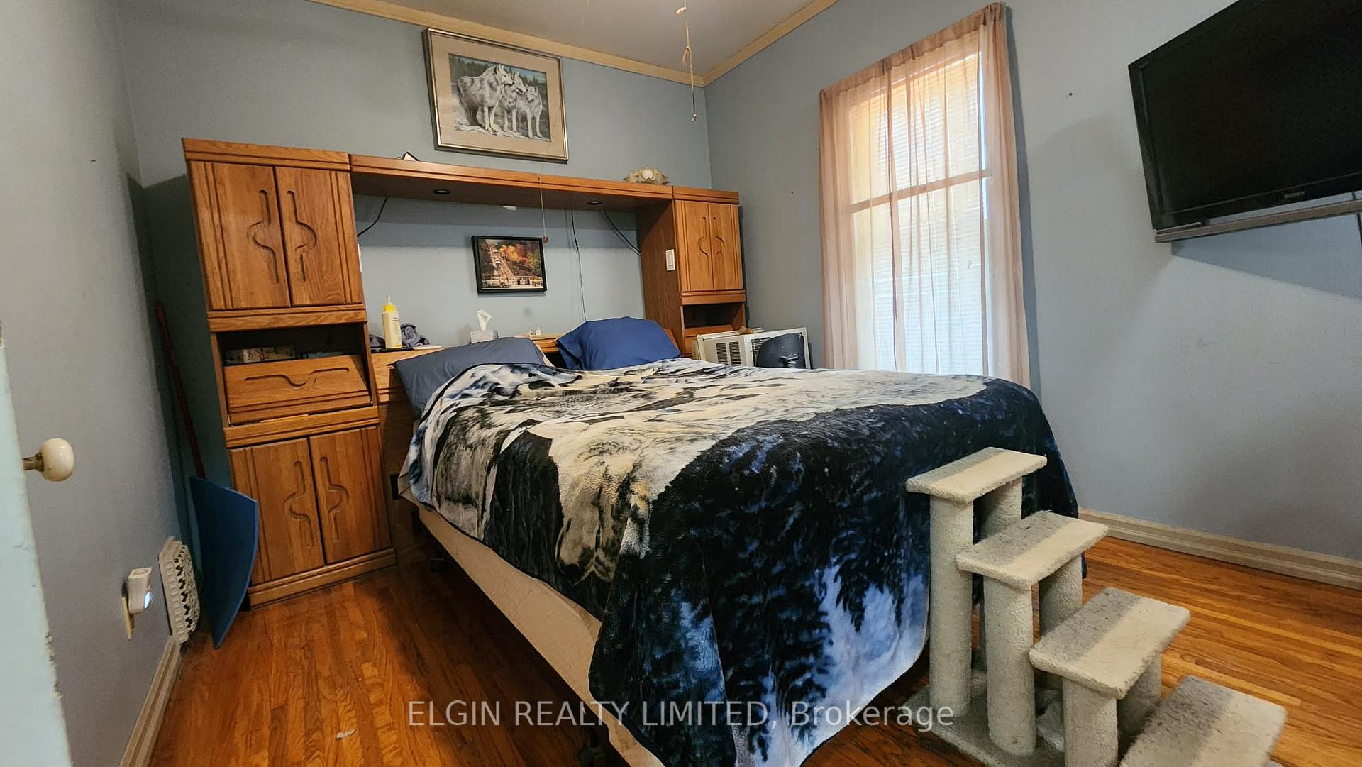 Photo 11 of 107 Gladstone Avenue, St. Thomas — HOMEH