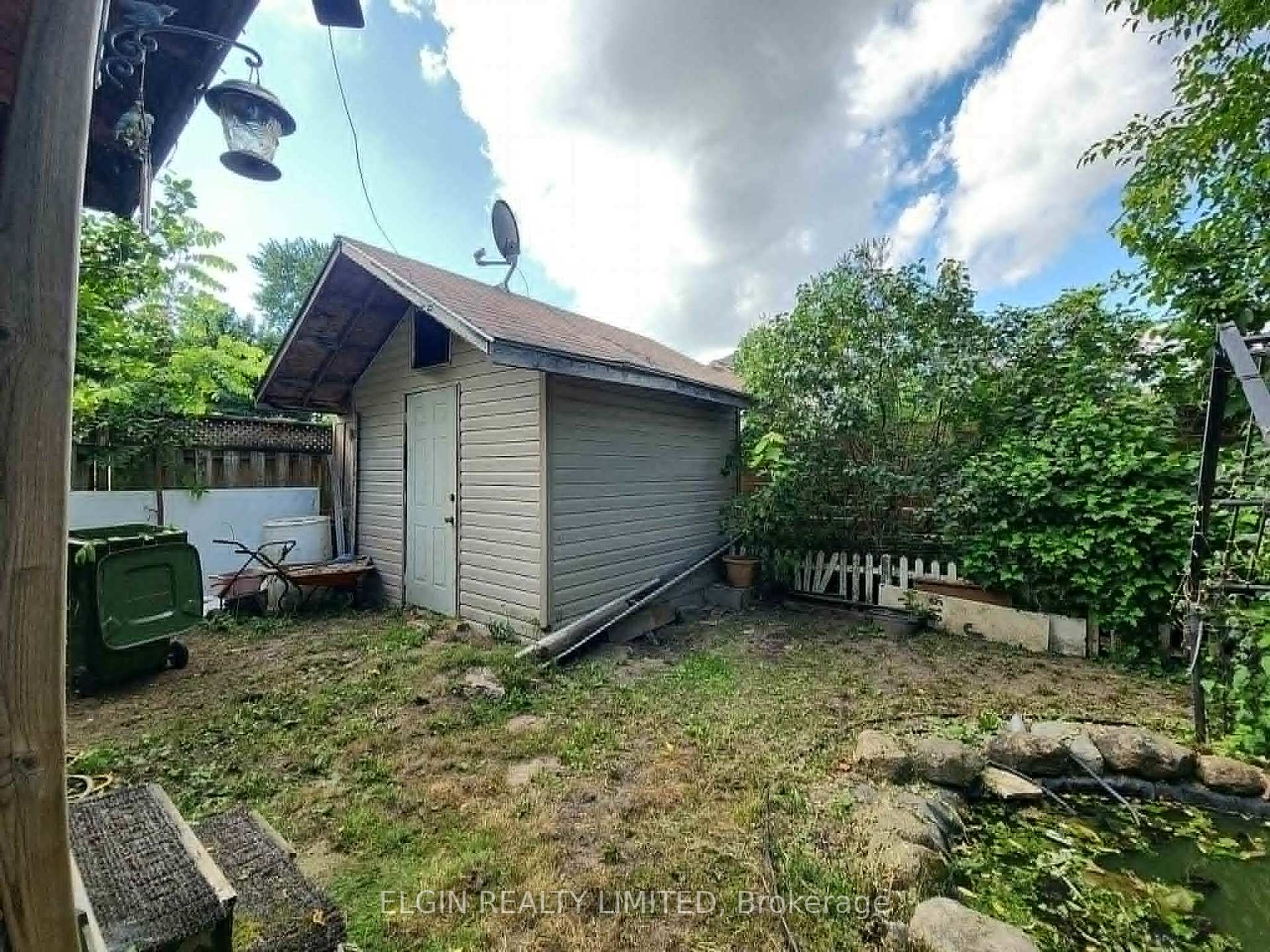 Photo 20 of 107 Gladstone Avenue, St. Thomas — HOMEH