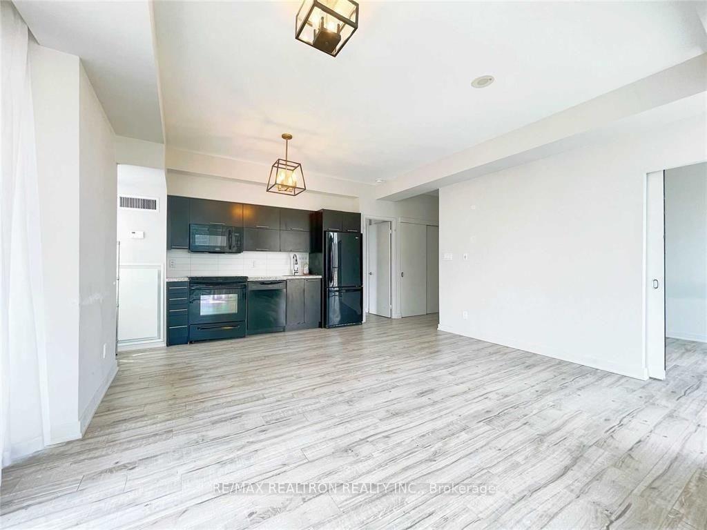 Front of Unit 2508, 126 Simcoe Street