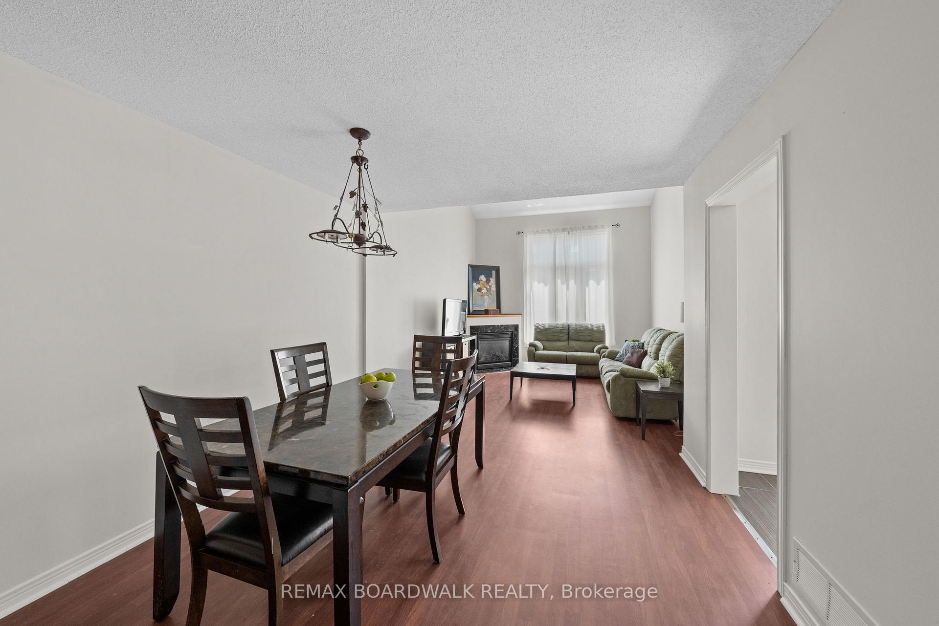Photo 6 of 50 Gray Crescent, Ottawa, Kanata - Beaverbrook — HOMEH