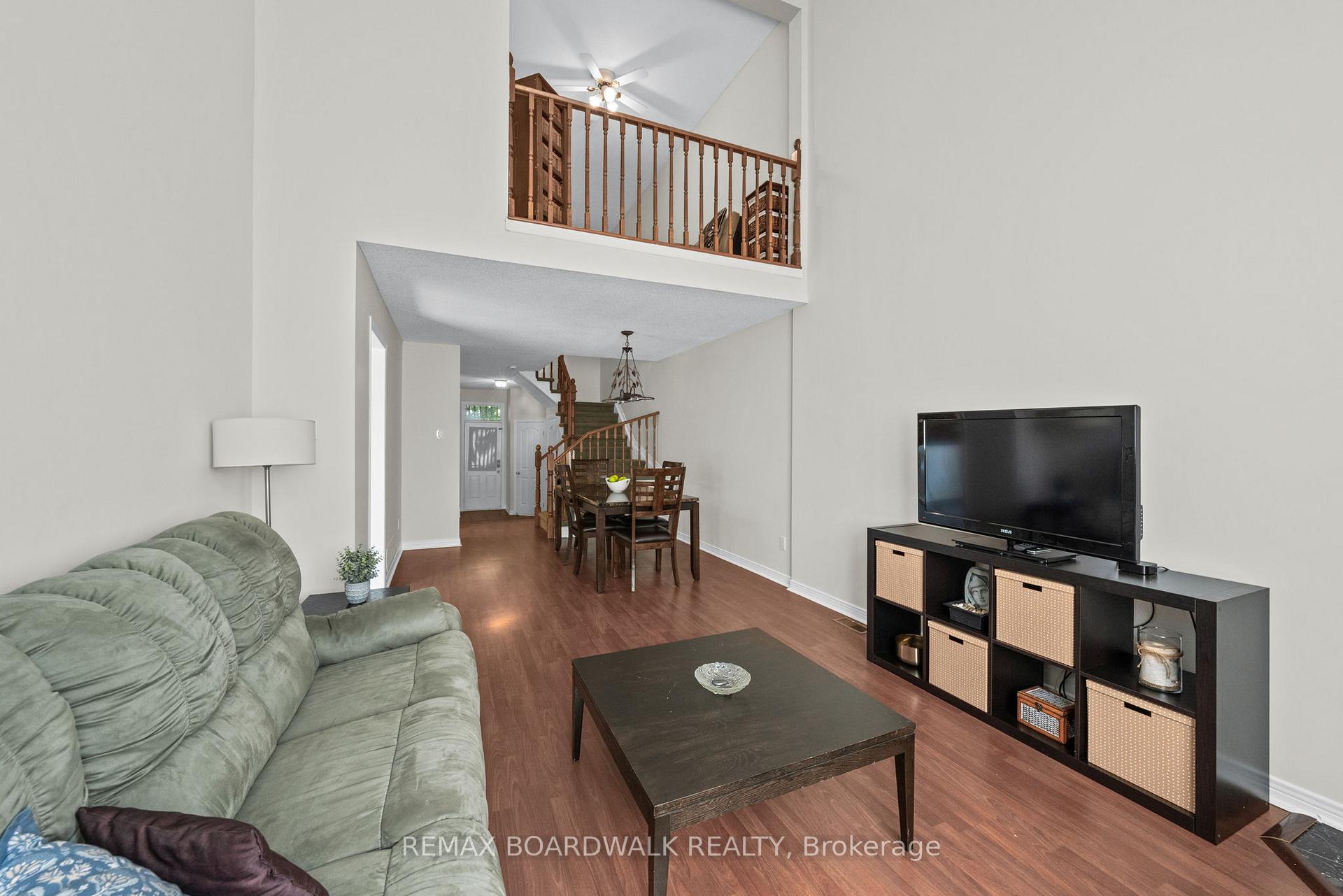 Photo 9 of 50 Gray Crescent, Ottawa, Kanata - Beaverbrook — HOMEH