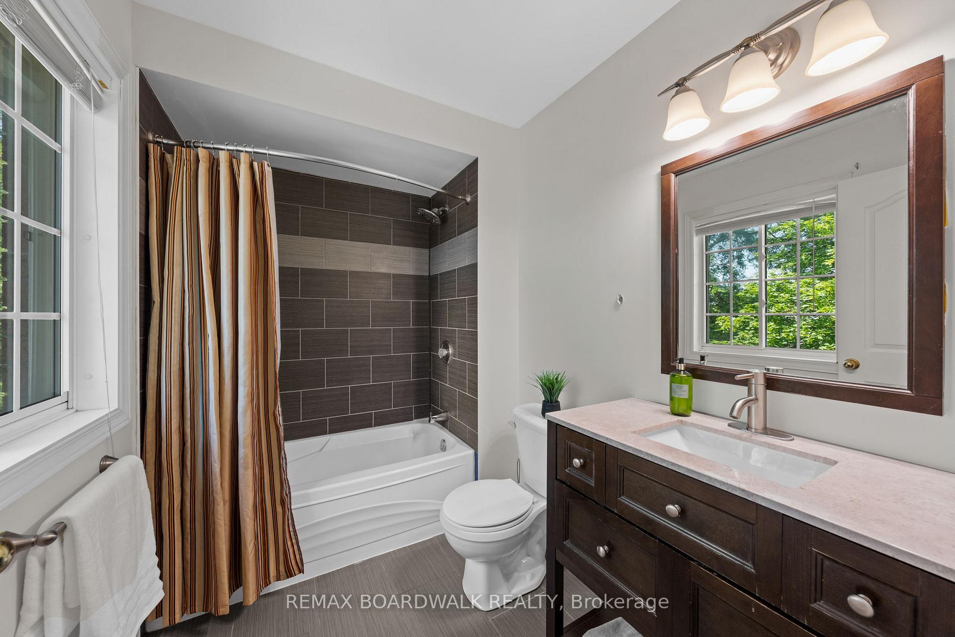 Photo 17 of 50 Gray Crescent, Ottawa, Kanata - Beaverbrook — HOMEH