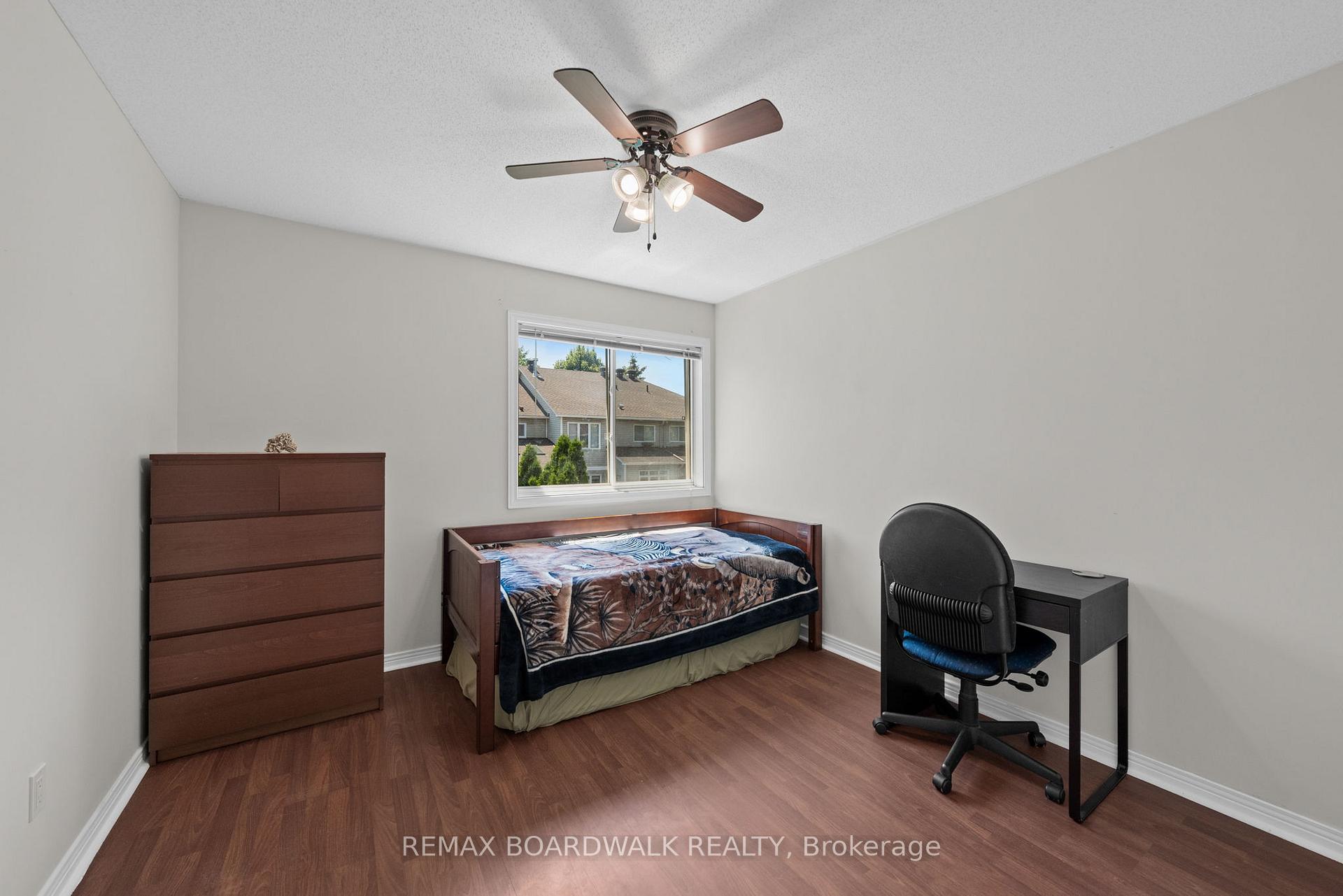 Photo 18 of 50 Gray Crescent, Ottawa, Kanata - Beaverbrook — HOMEH