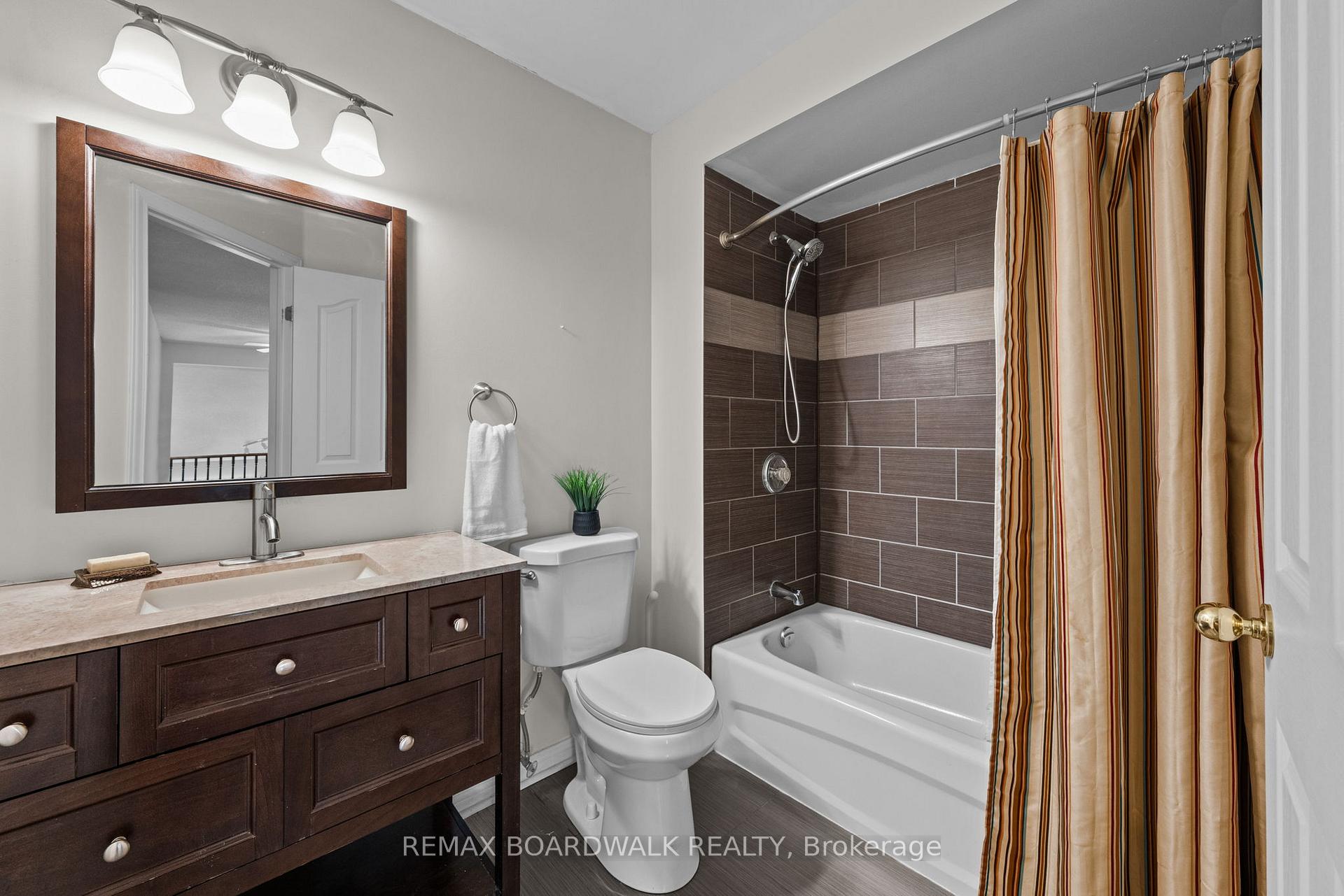 Photo 20 of 50 Gray Crescent, Ottawa, Kanata - Beaverbrook — HOMEH