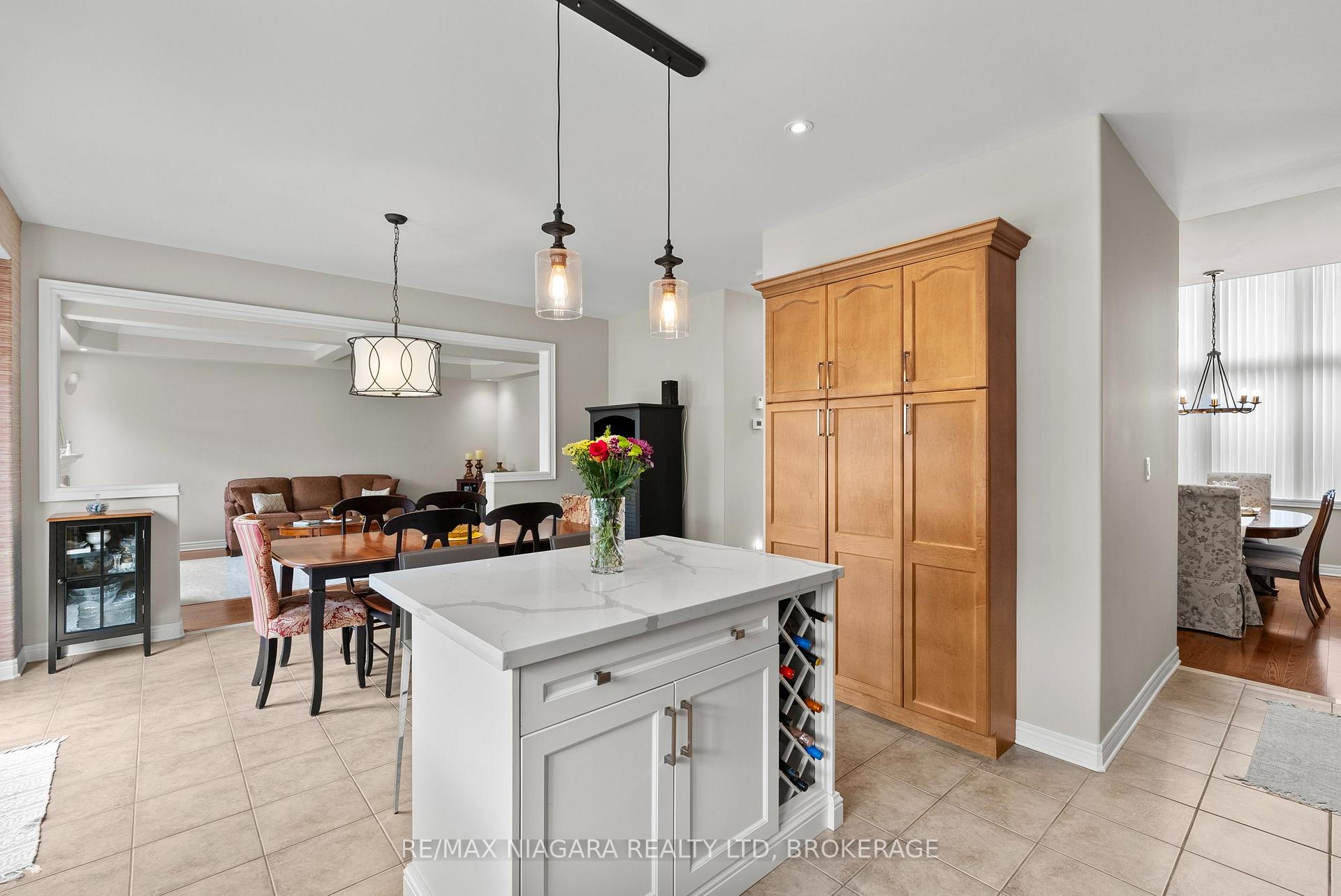 Photo 12 of 282 Winterberry Boulevard, Thorold, Confederation Heights — HOMEH